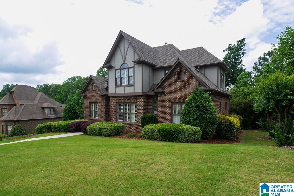 1015 EAGLE MOUNTAIN LANE