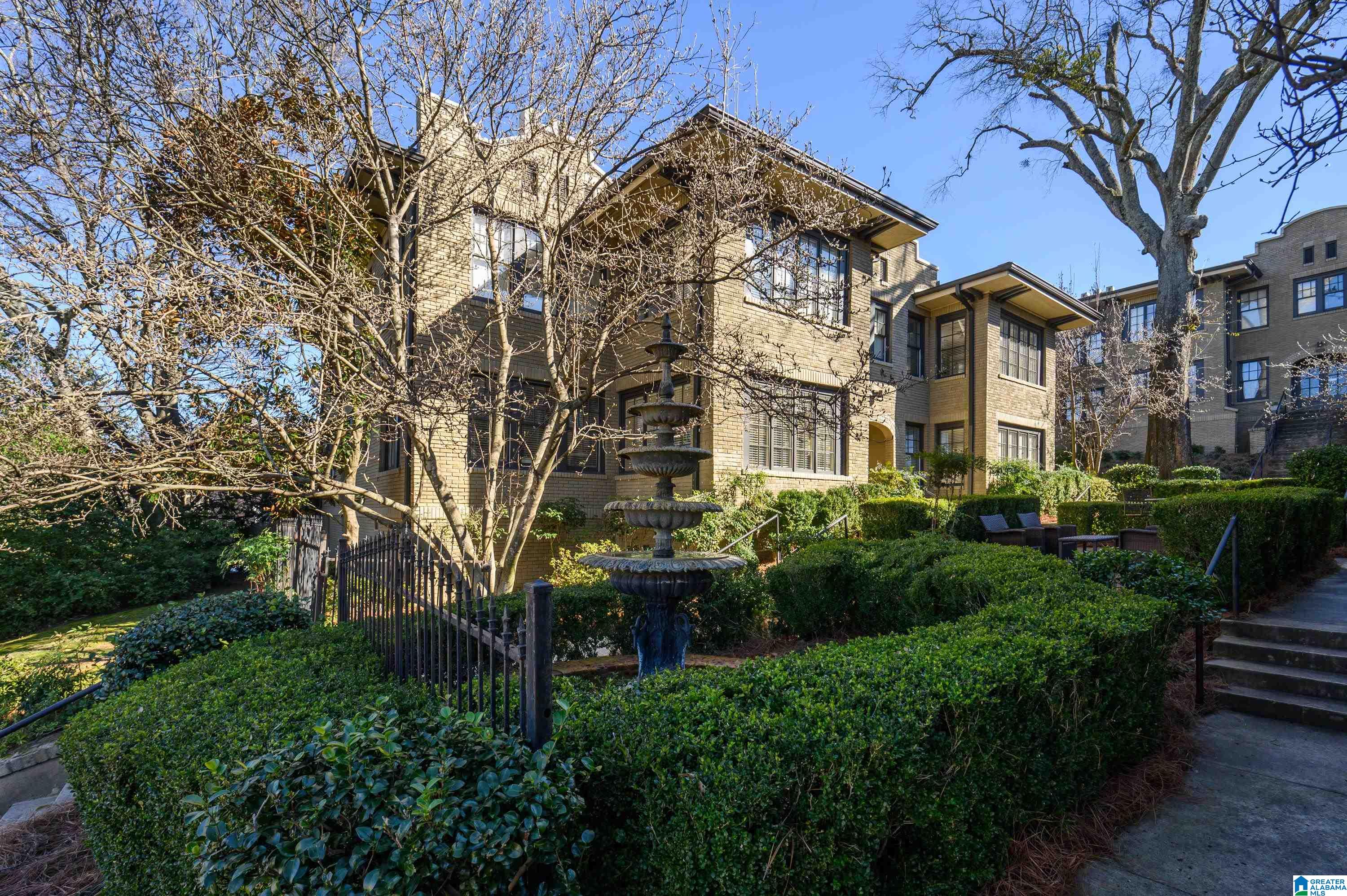 3125 HIGHLAND AVENUE S 202