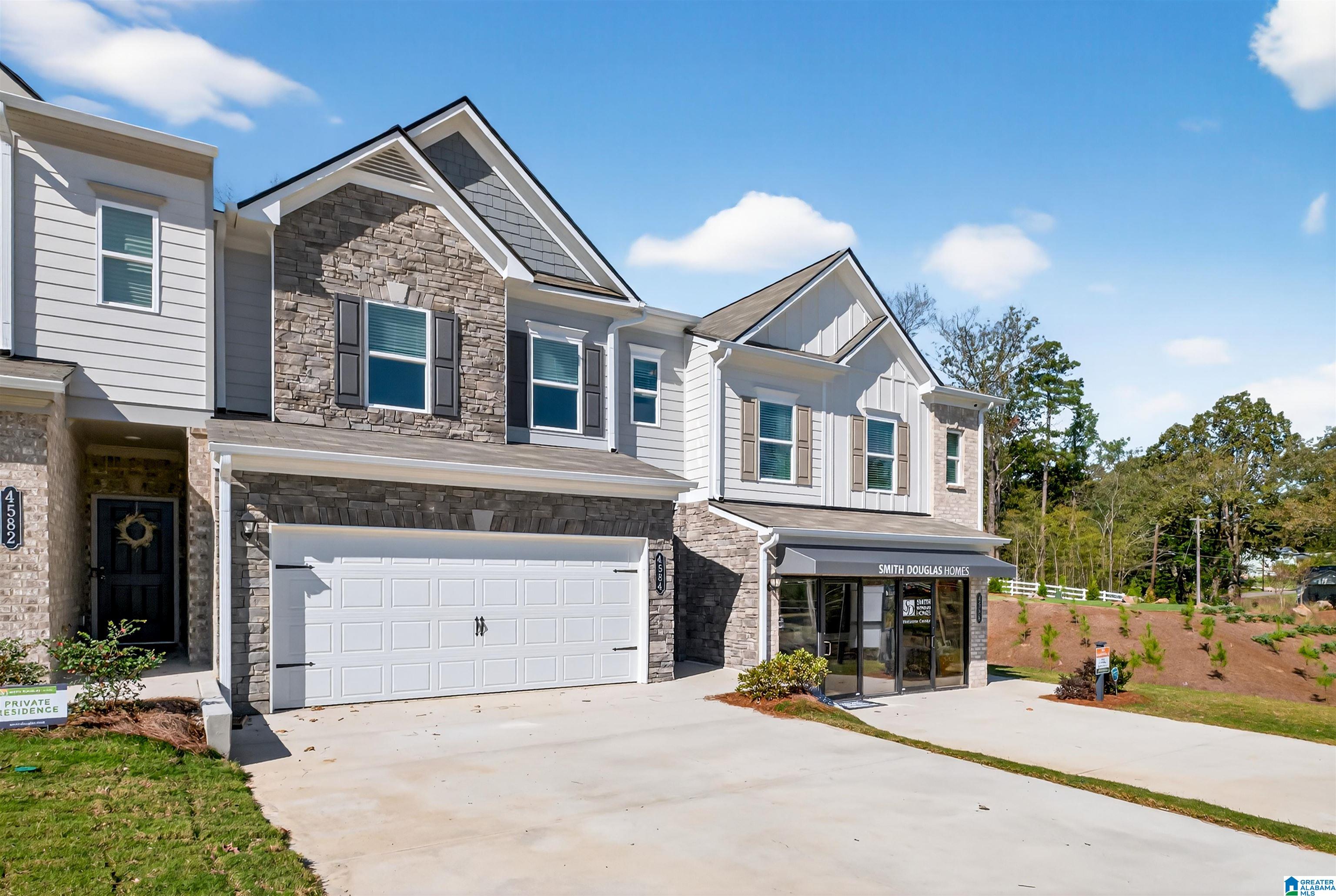 The Maddux II VILLAGE PARKWAY 8