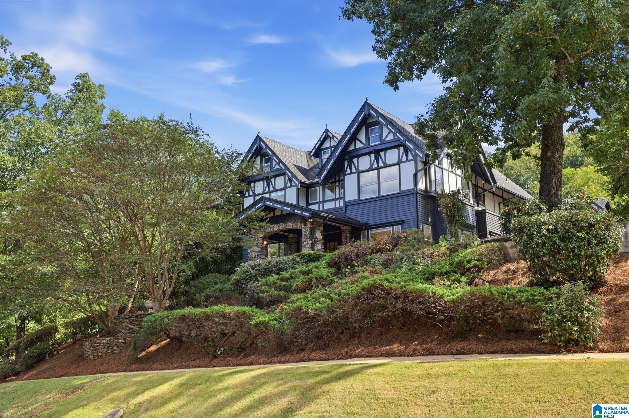 4141 CRESCENT ROAD
