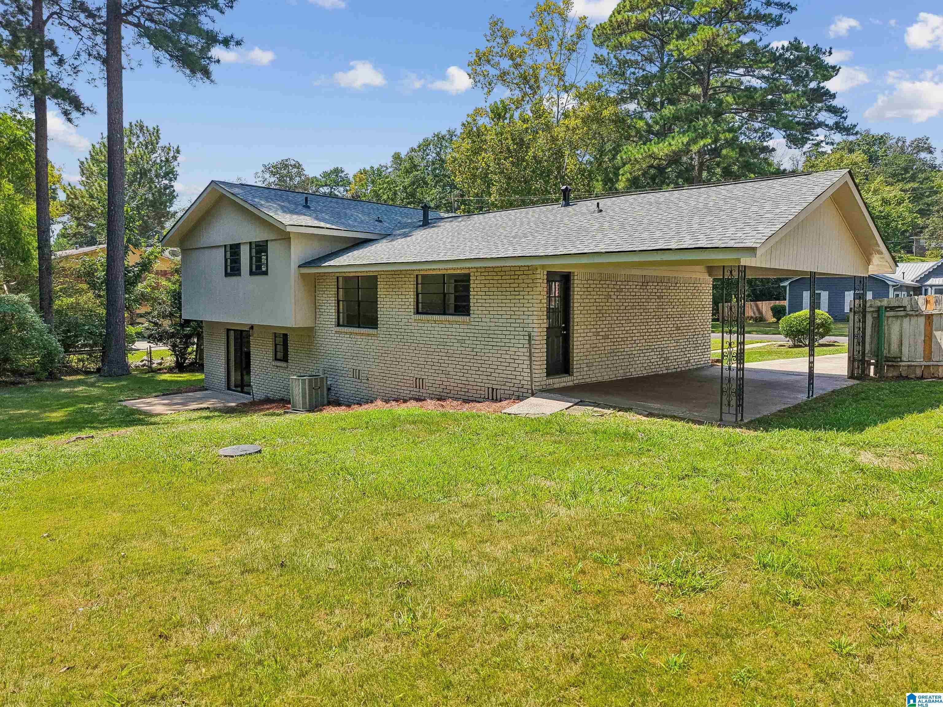 2521 ARCADIA PLACE