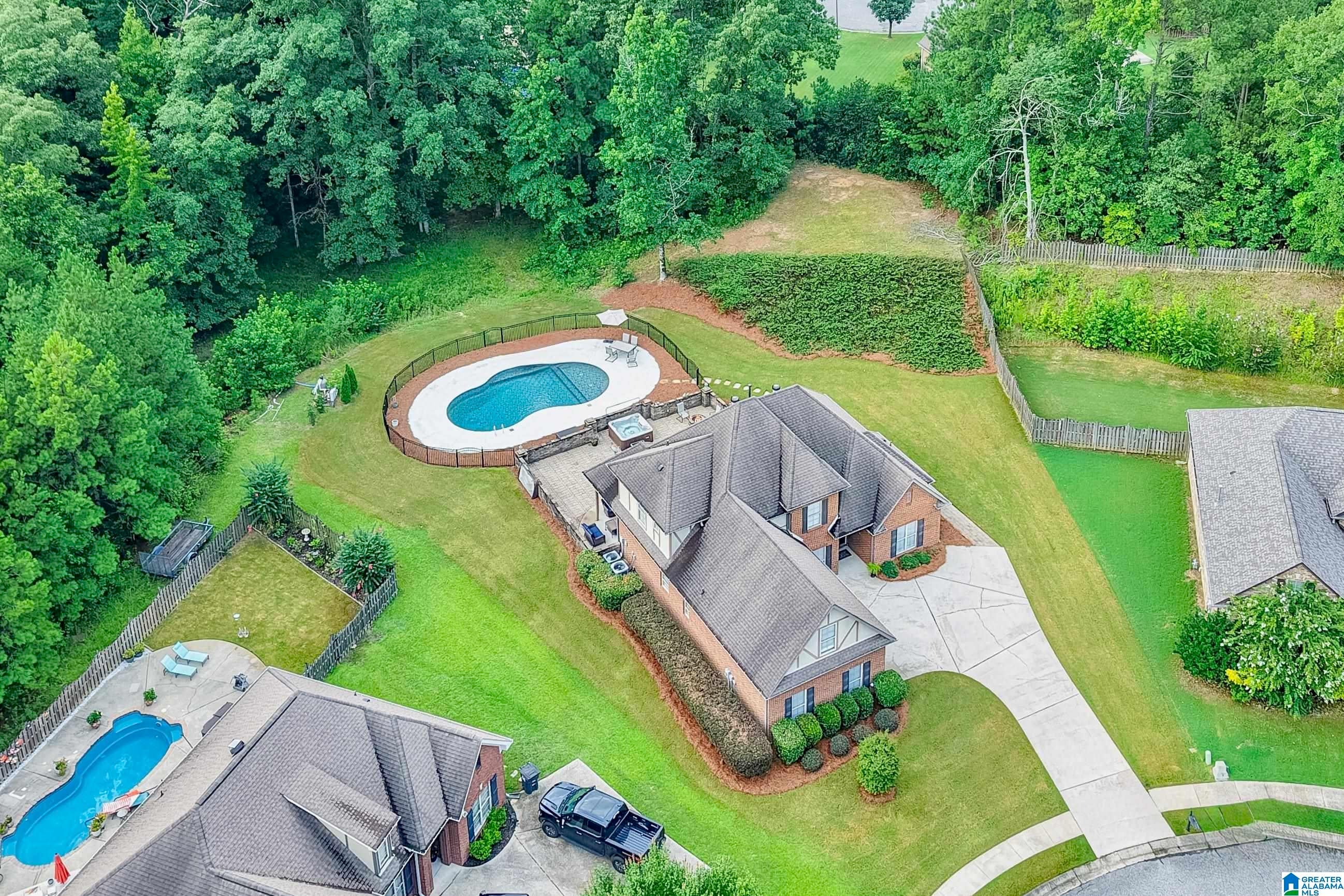 443 RIVER OAKS LANE