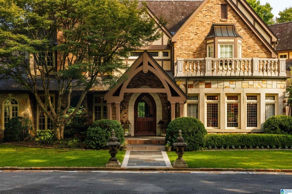 4241 ABINGDON TRL, MOUNTAIN BRK, AL 35243 - Image f155e055cbd4dab9cff72ec491e89ce1/644983857