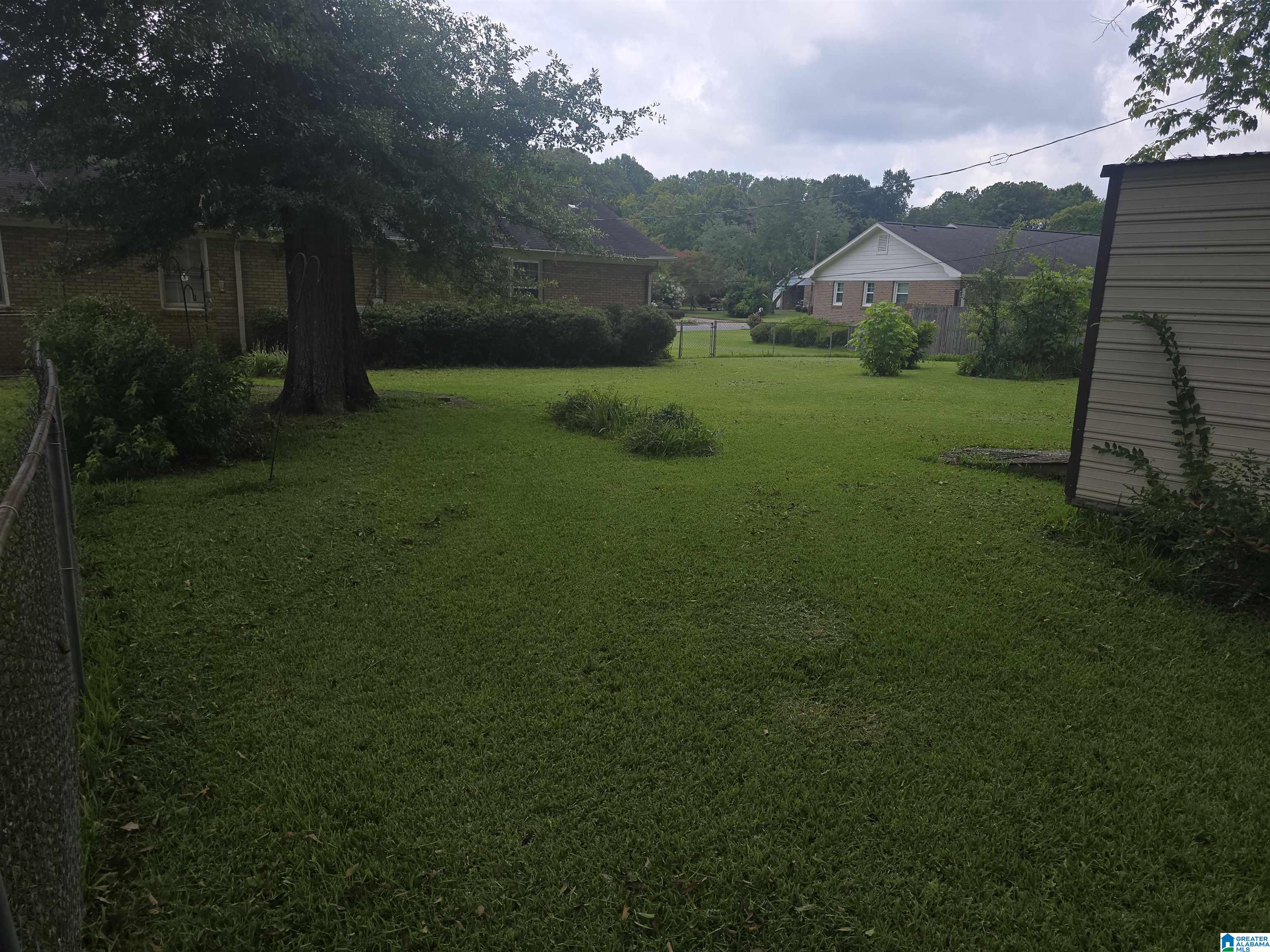 802 SEDGEFIELD LANE