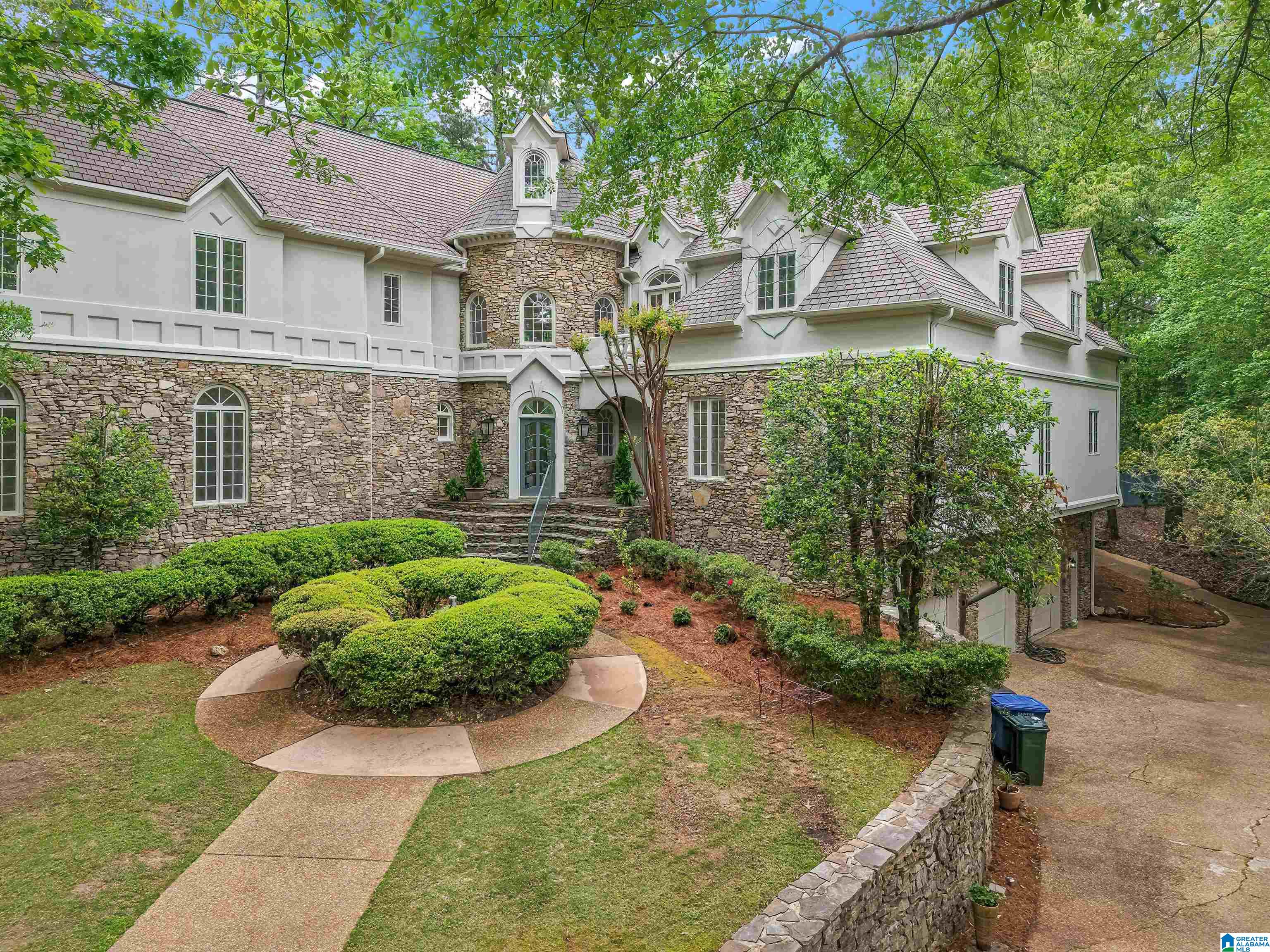 2074 ROYAL FERN LANE
