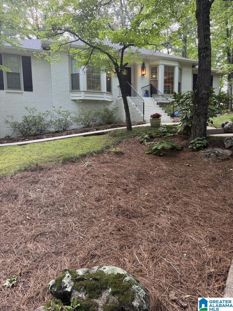 1936 CROSSVINE ROAD HOOVER AL 35244