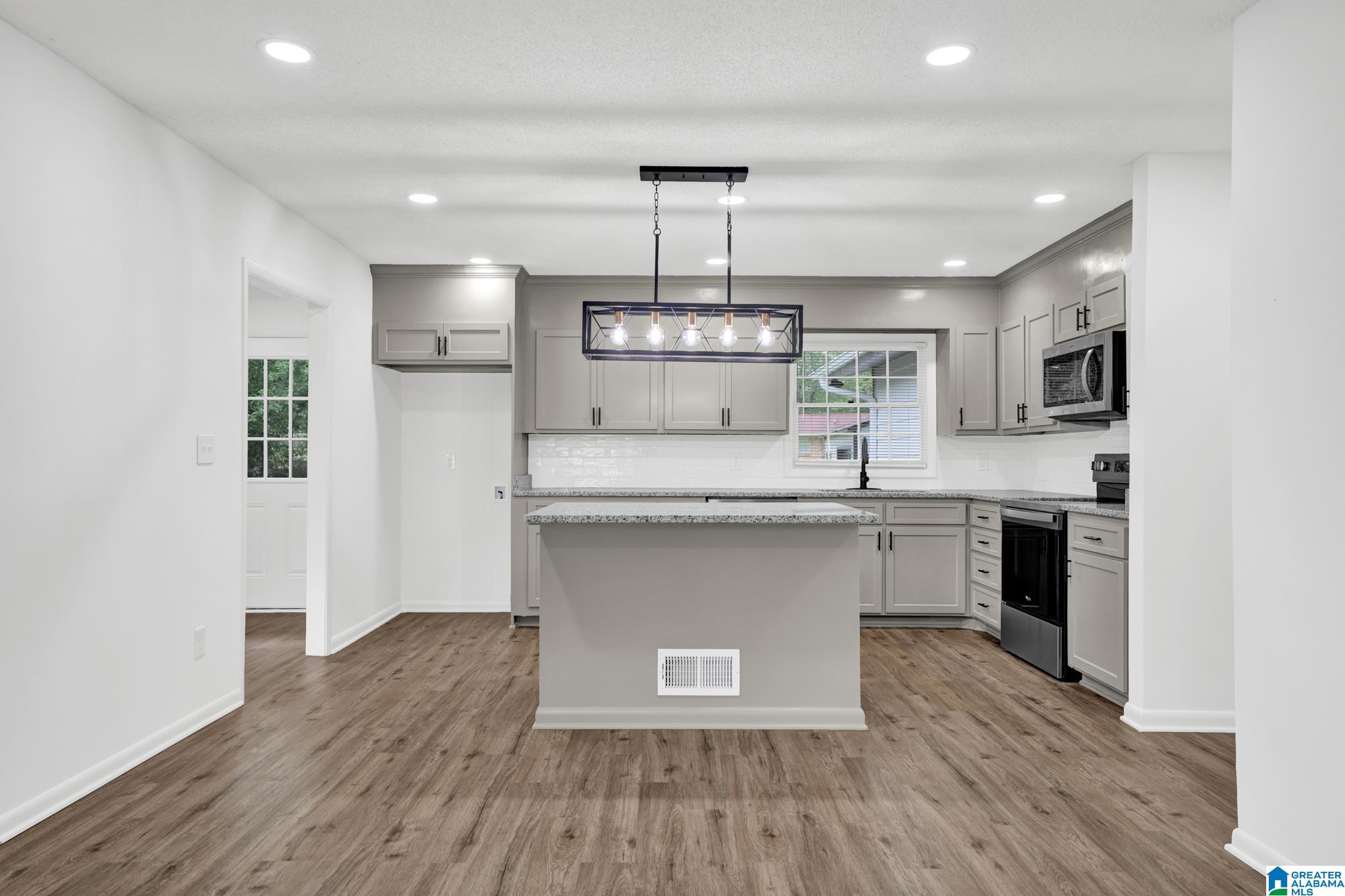 1112 CHEYENNE BOULEVARD