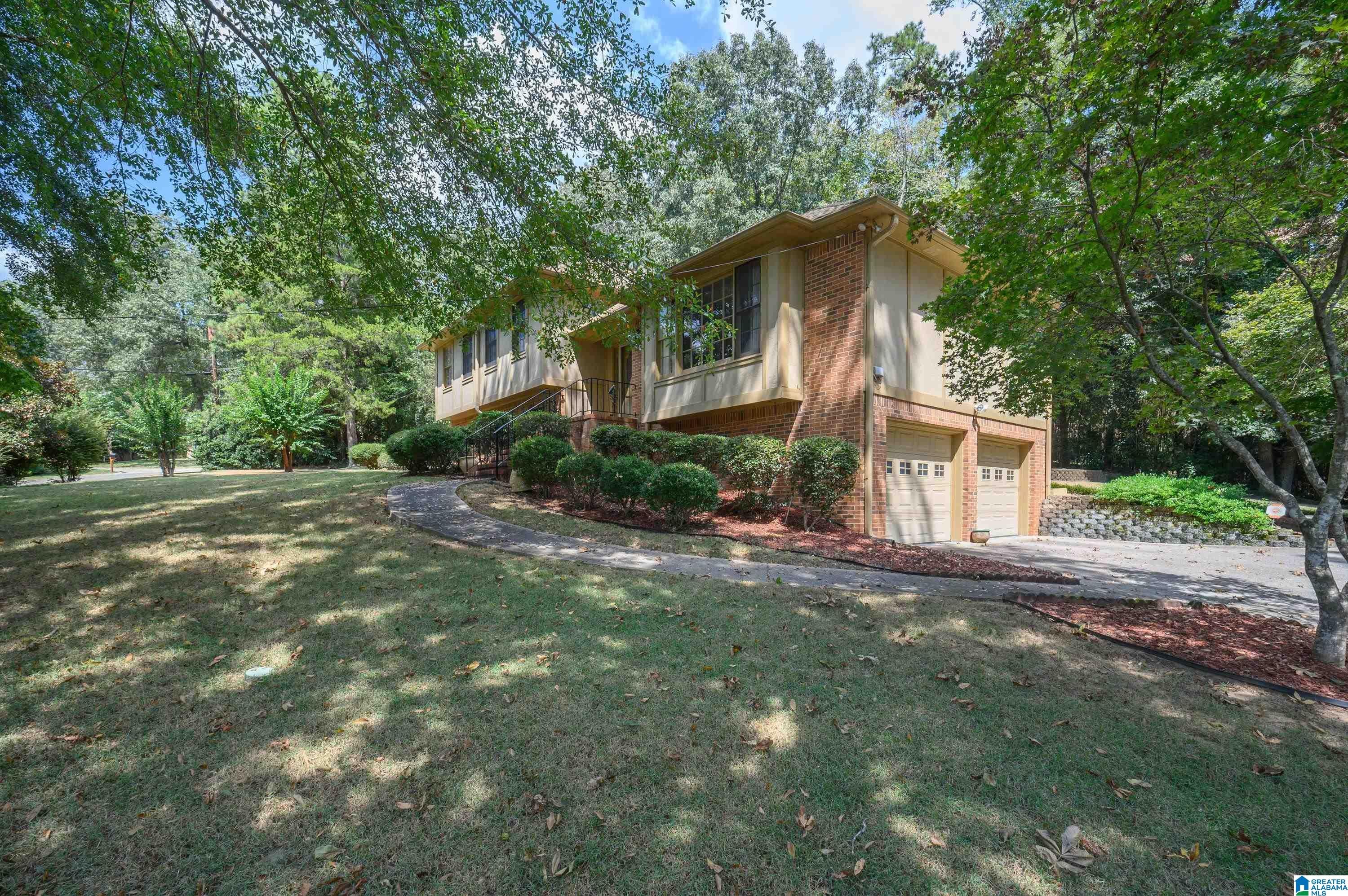 1748 NAPIER DRIVE