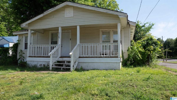 2729 DAWSON AVE SW, BIRMINGHAM, AL 35211 - Image f21a00229aa2dbe2e684db5566a2e2ac/949829123