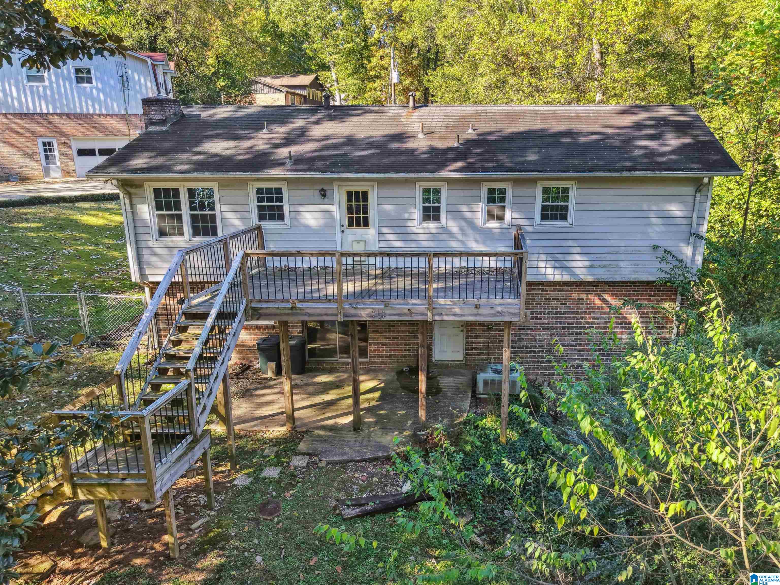 2375 MOUNTAIN OAKS LANE