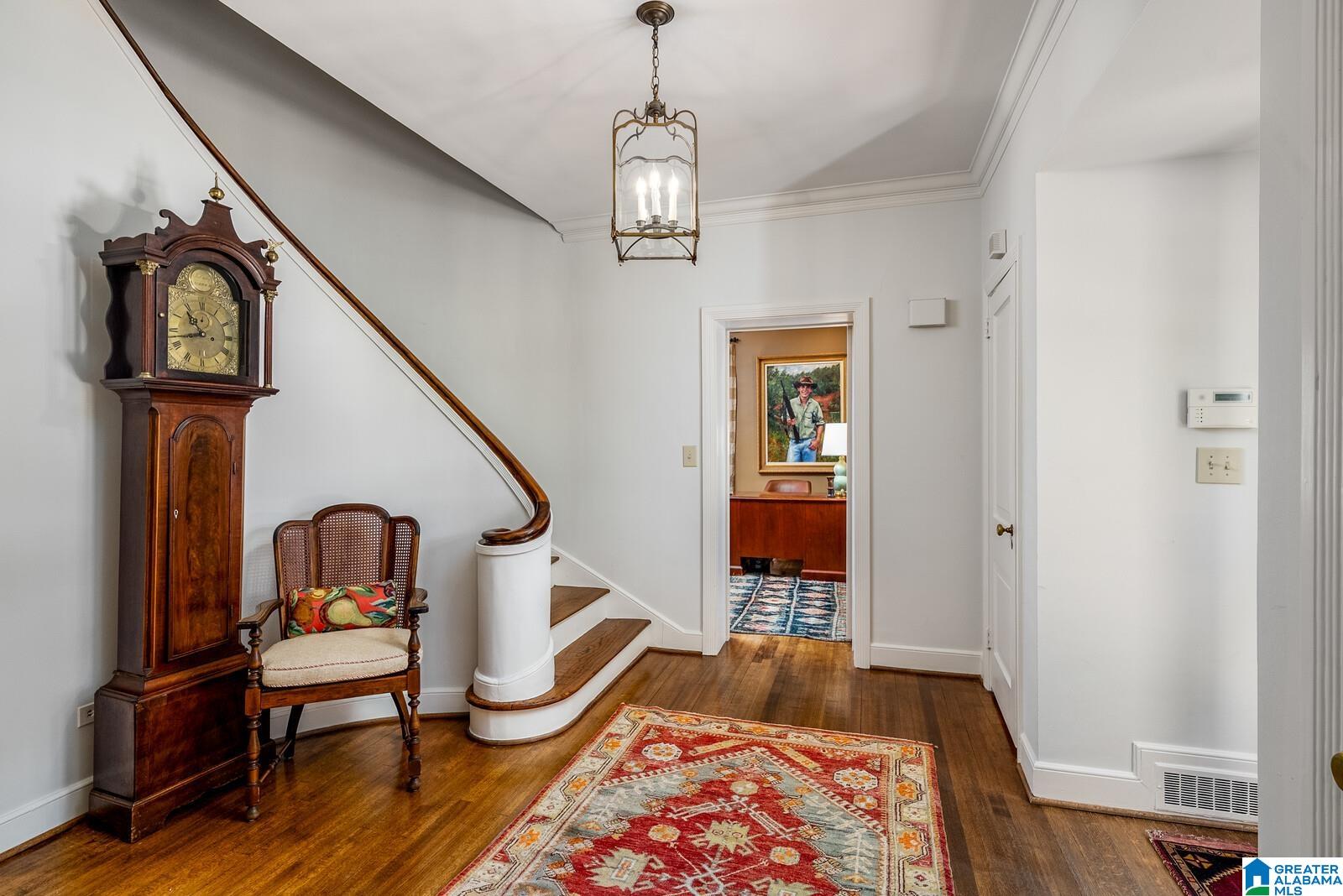 2605 CANTERBURY ROAD