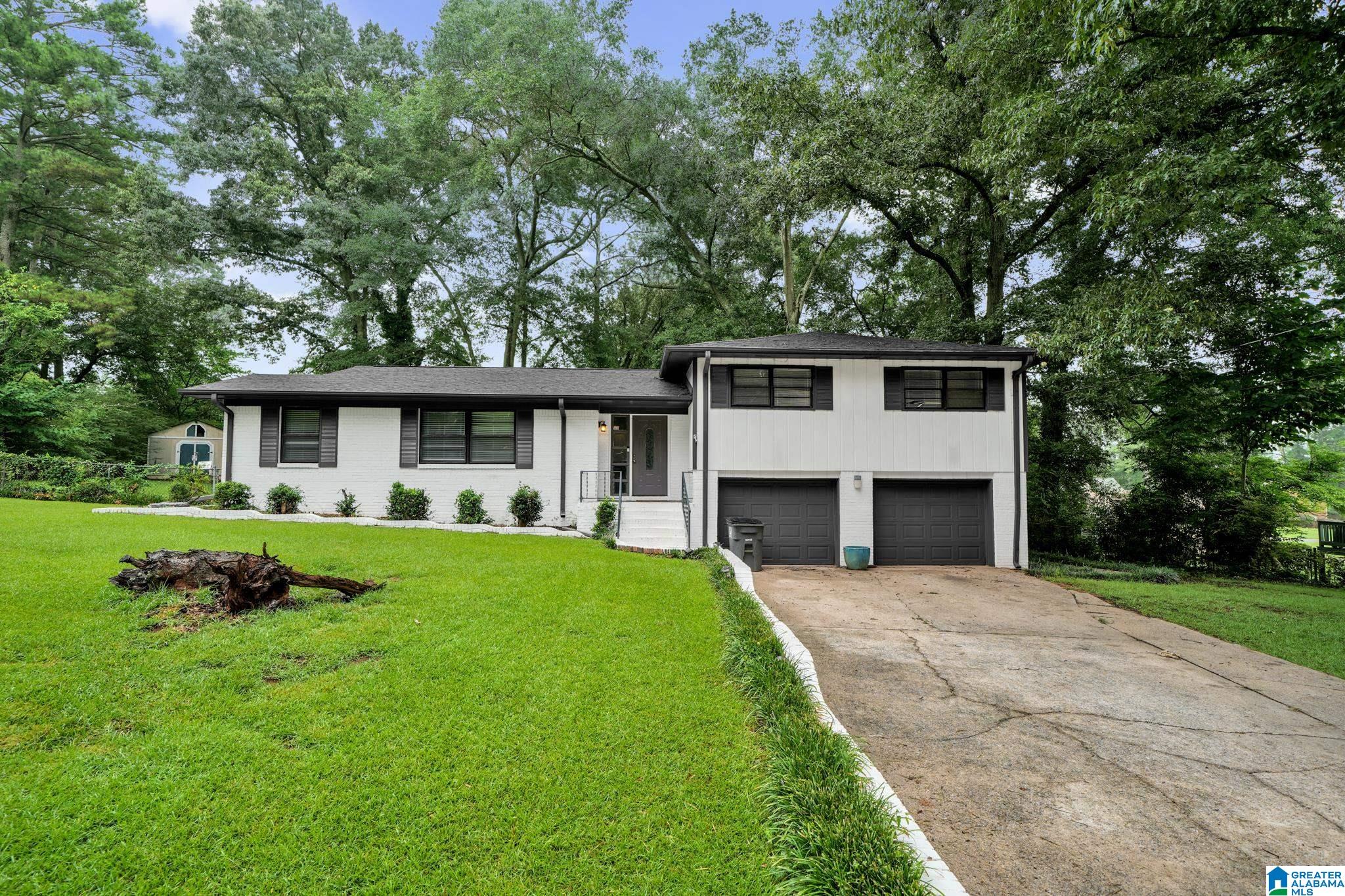3319 CRESCENT DRIVE