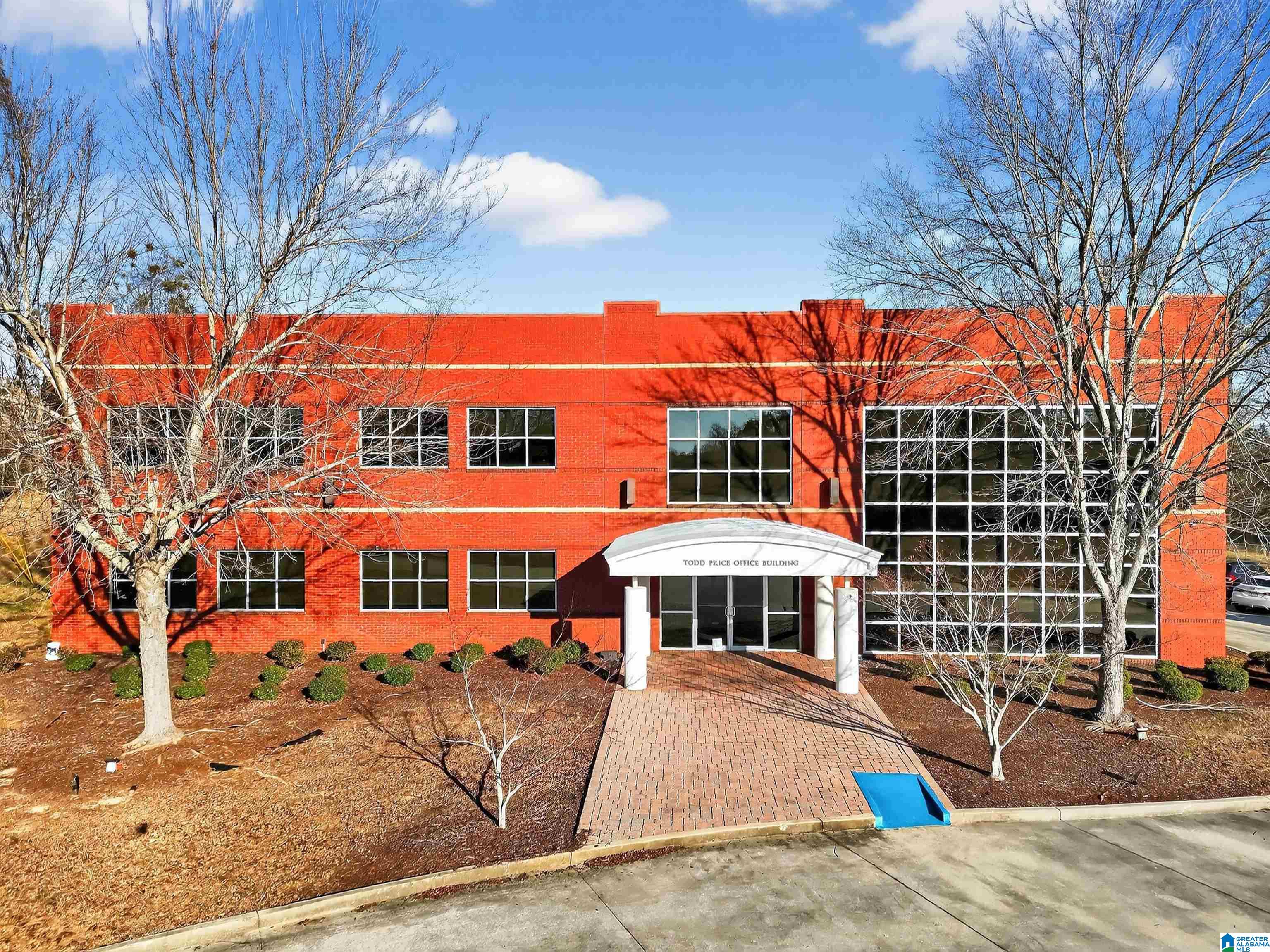 Photo 1 of 29 — 2000 LAY DAM ROAD, CLANTON, AL 35045