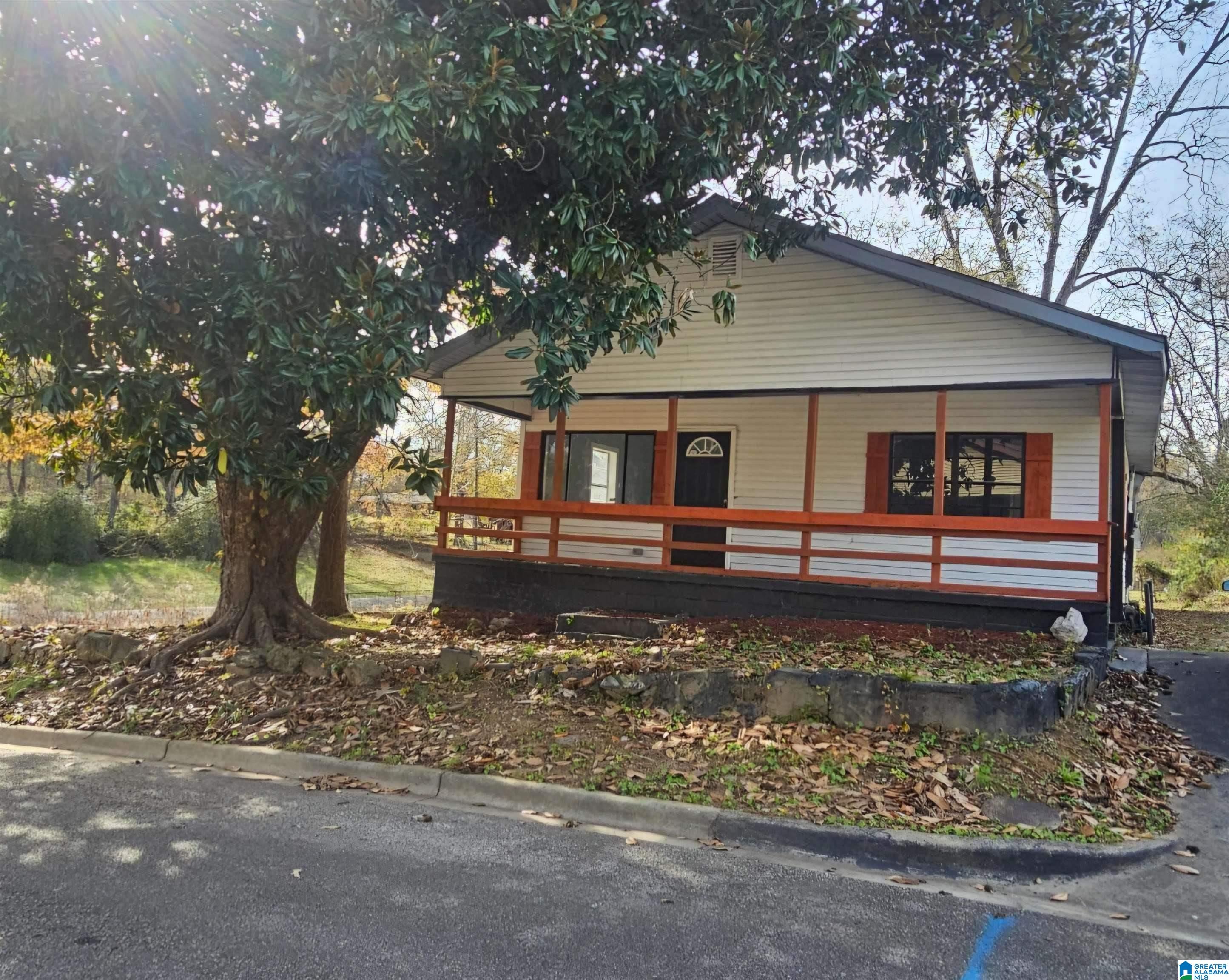 1216 PORTLAND STREET