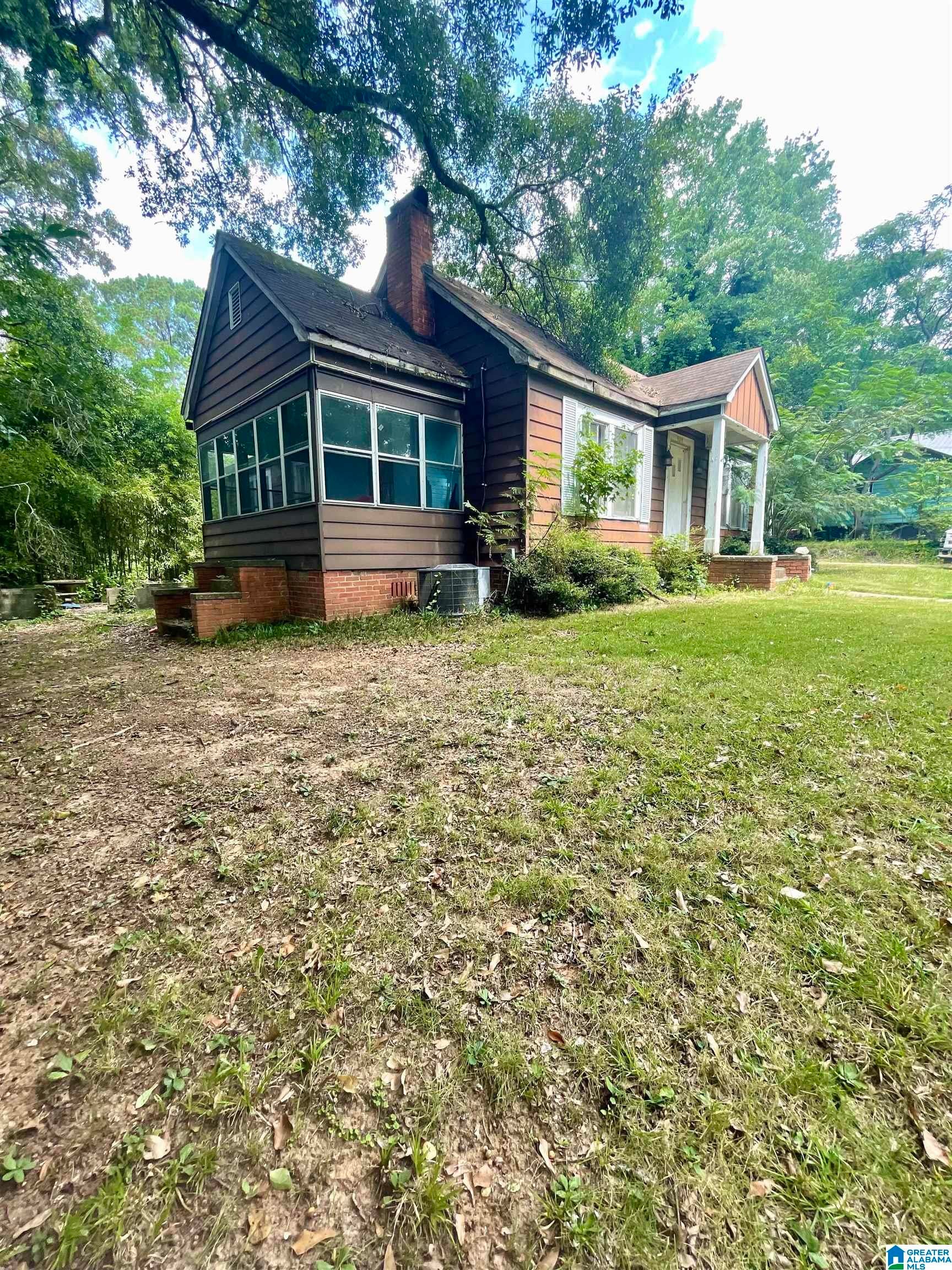 928 N NORTH STREET EAST