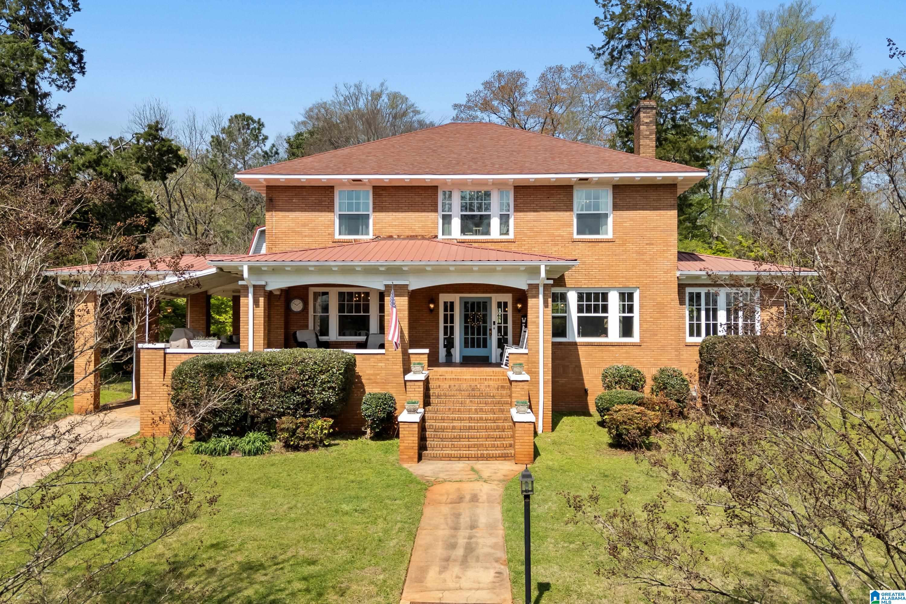 Photo 1 of 67 — 1846 EDGEHILL DRIVE, HUEYTOWN, AL 35023