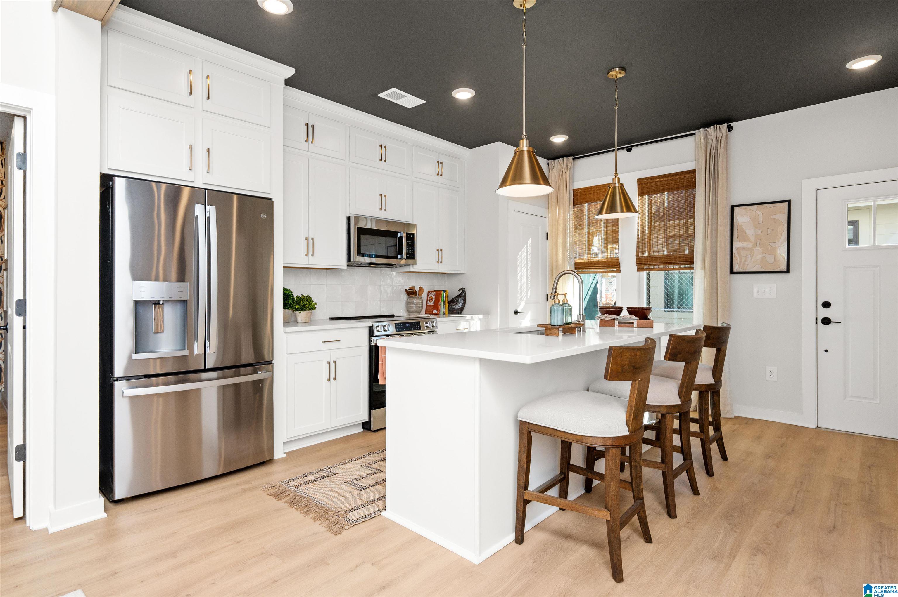 1801 WILLIAMETTE TRACE 111