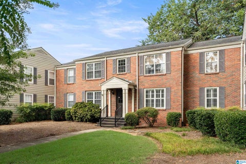 Photo of 204 Fox Hall Road #204-B, MOUNTAIN BROOK, AL 35213 (MLS # 21464586)