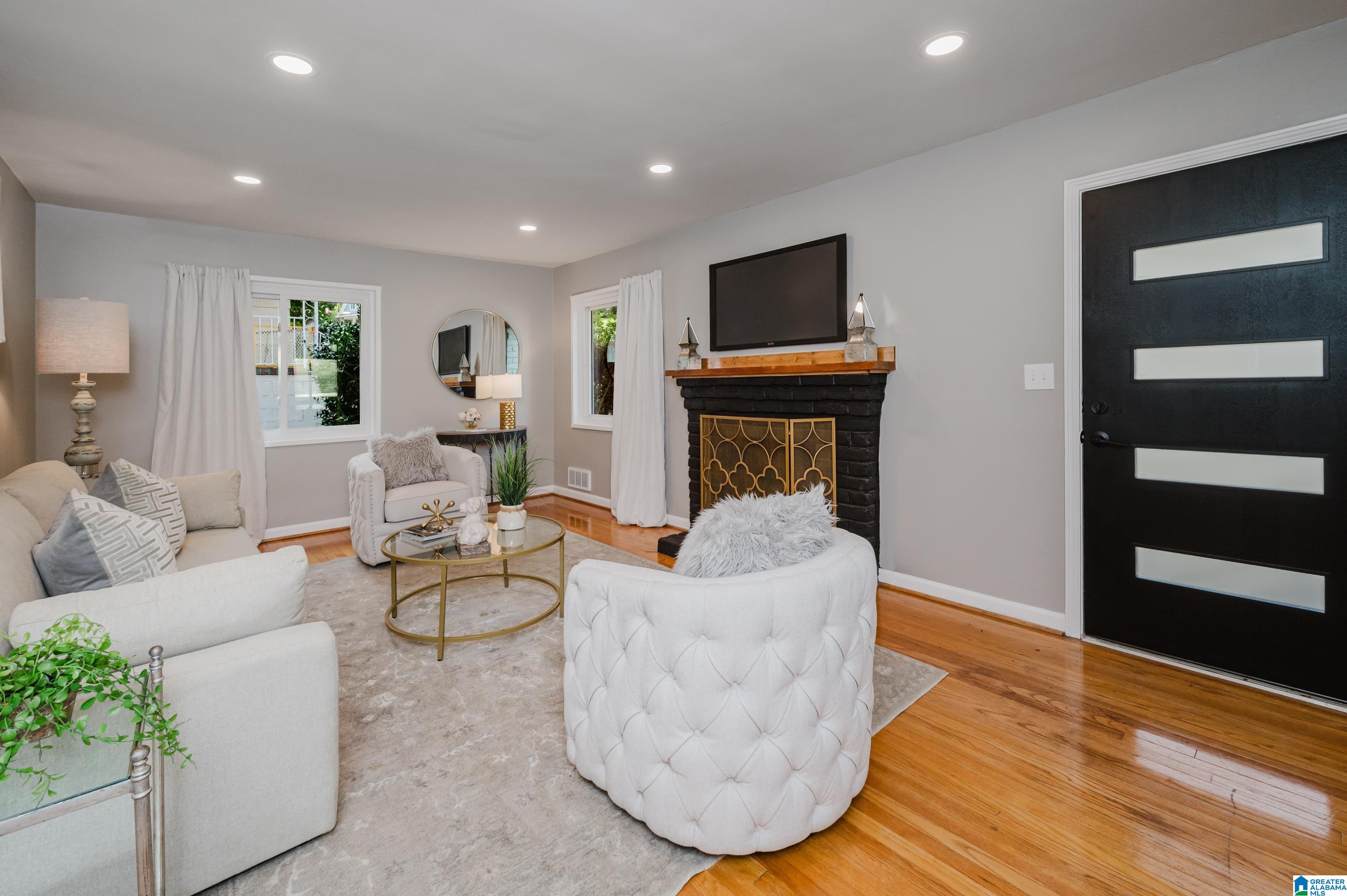 1725 WINDSOR BOULEVARD