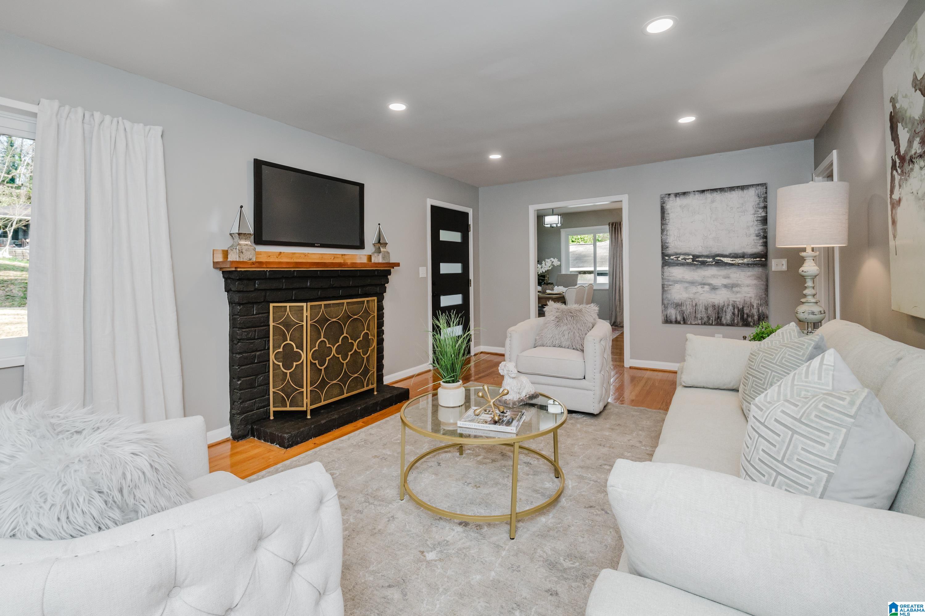 1725 WINDSOR BOULEVARD