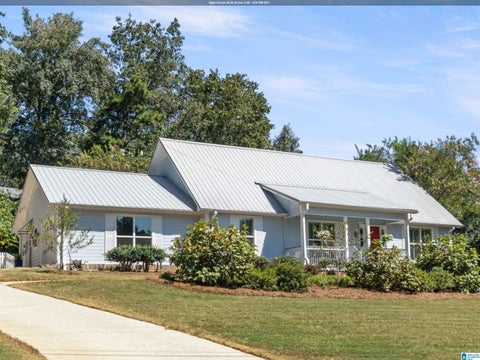Photo of 3615 Bermuda Drive, IRONDALE, AL 35210 (MLS # 21465061)