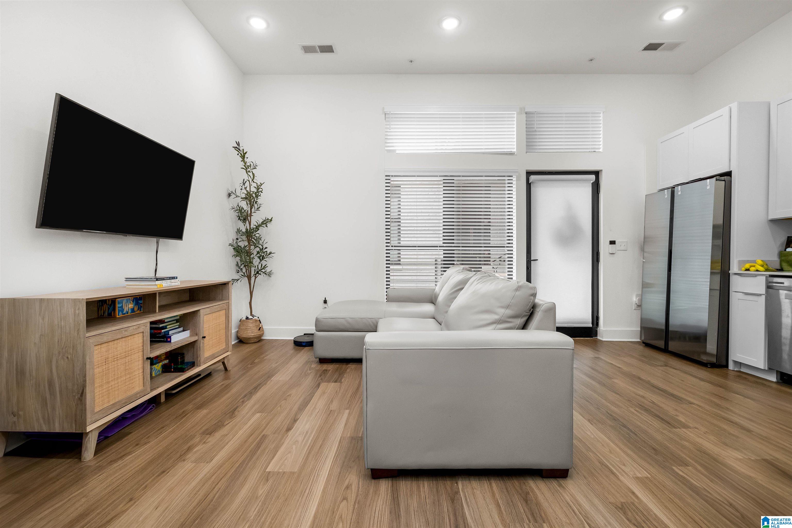 1329 4TH AVENUE S 314