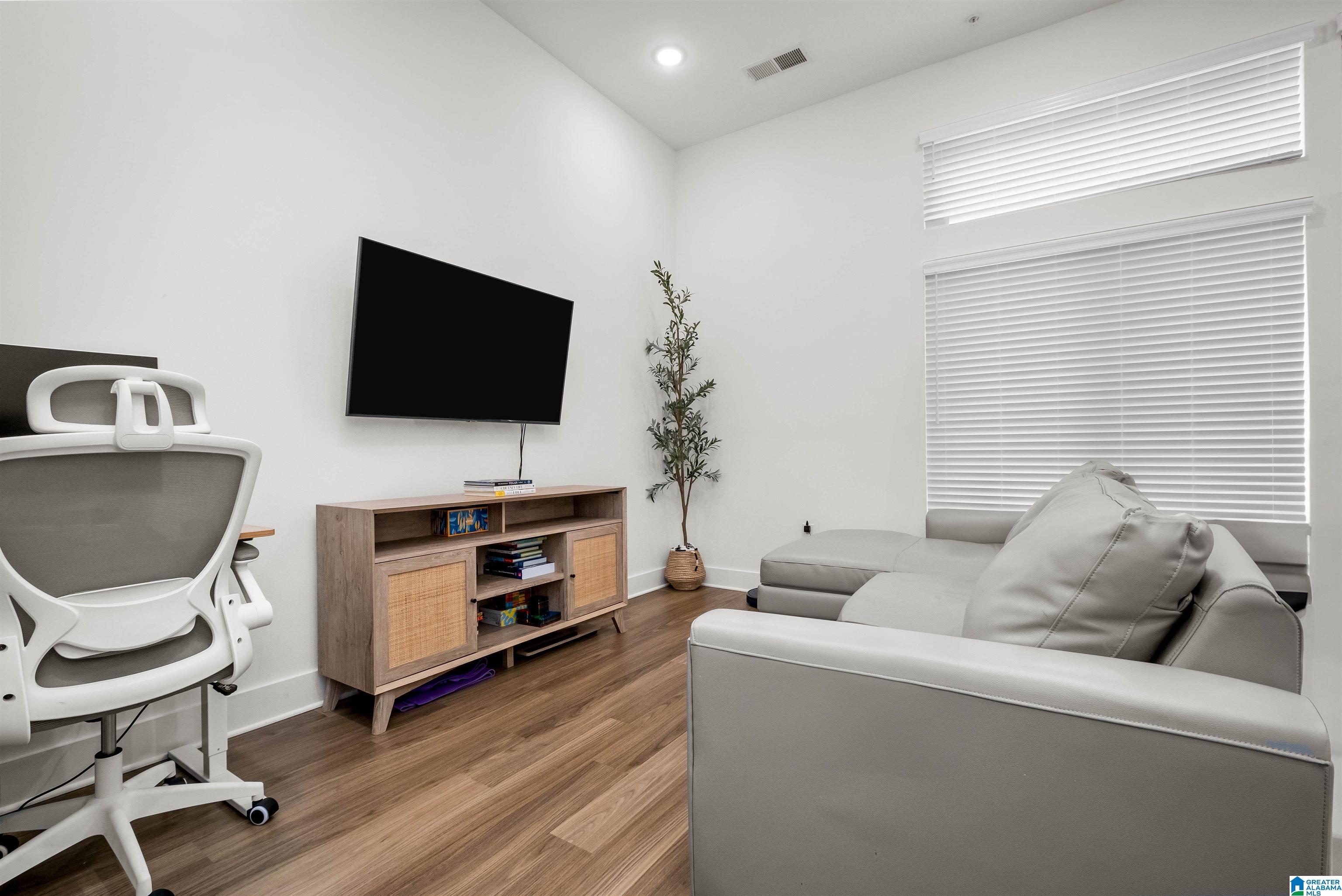 1329 4TH AVENUE S 314