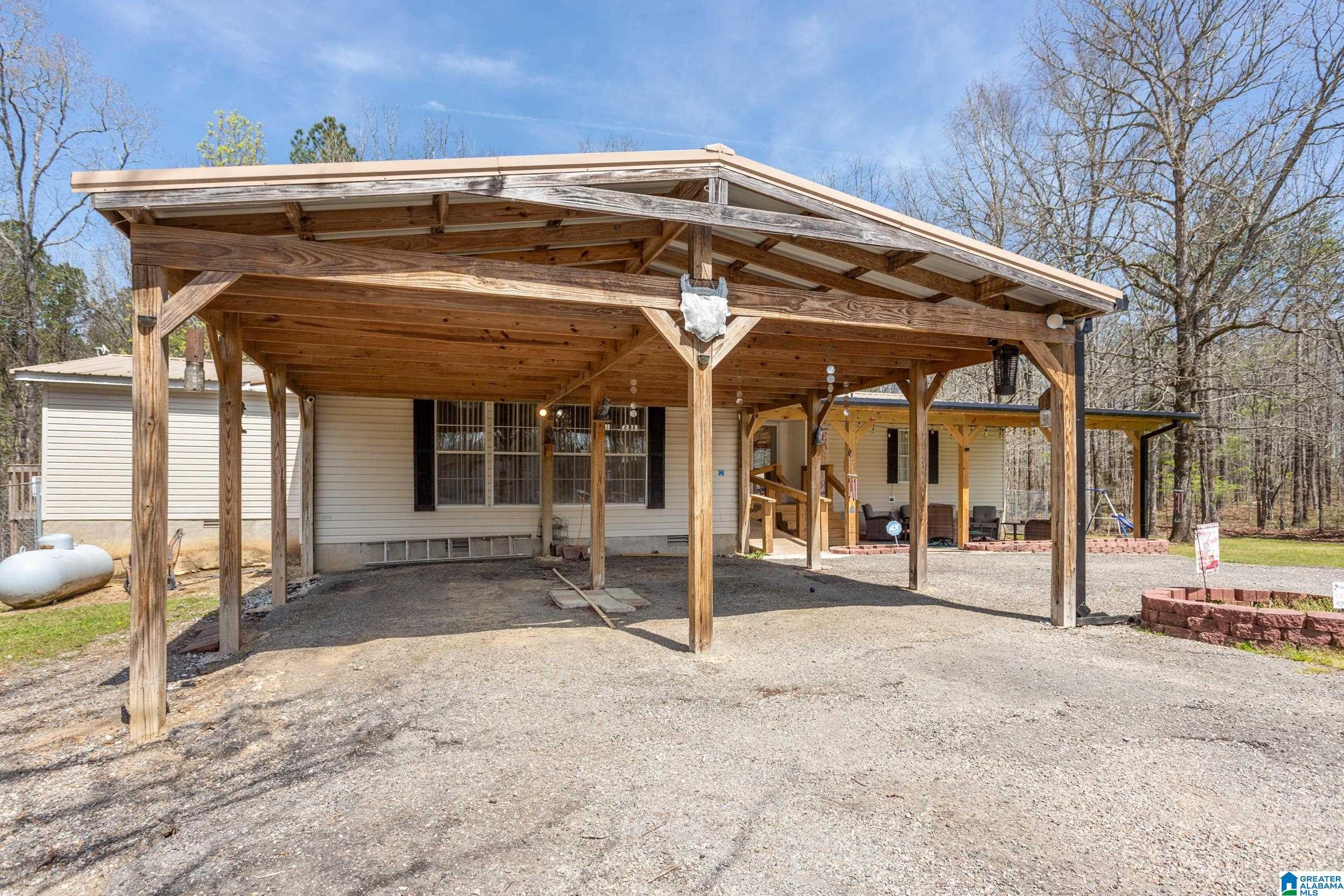 1060 BOILING SPRINGS ROAD