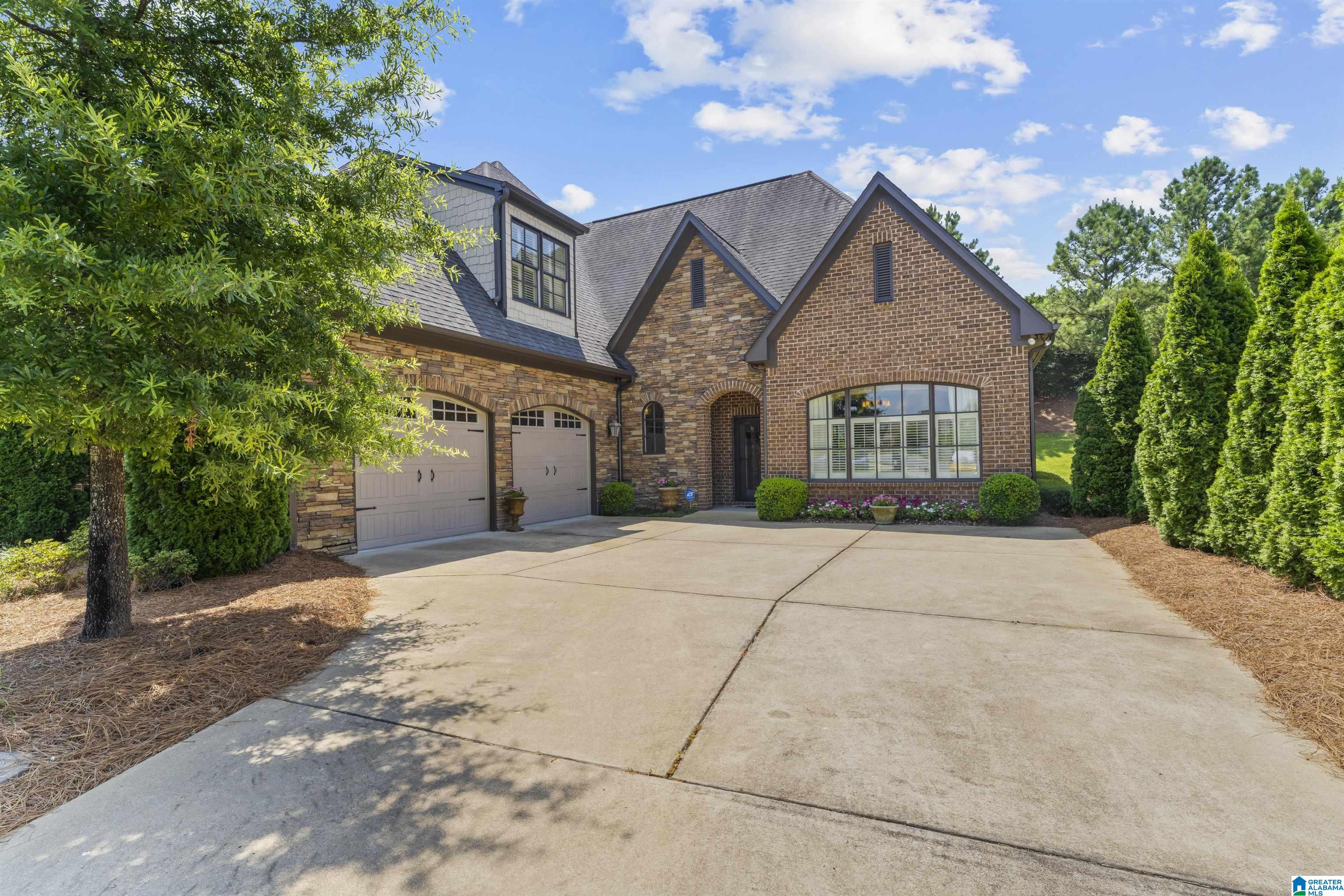 1032 DANBERRY LANE