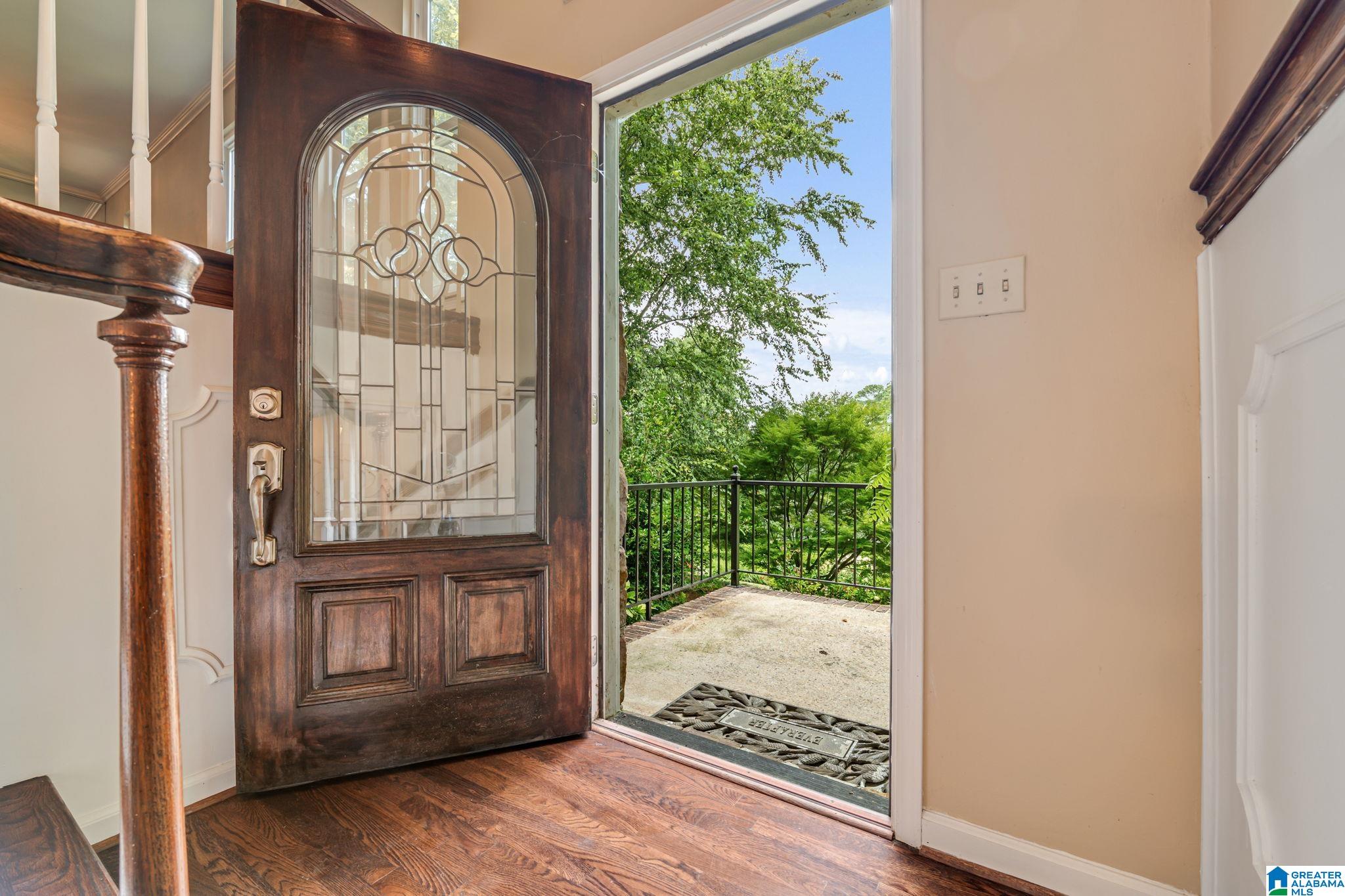 1735 OLD COLUMBIANA ROAD