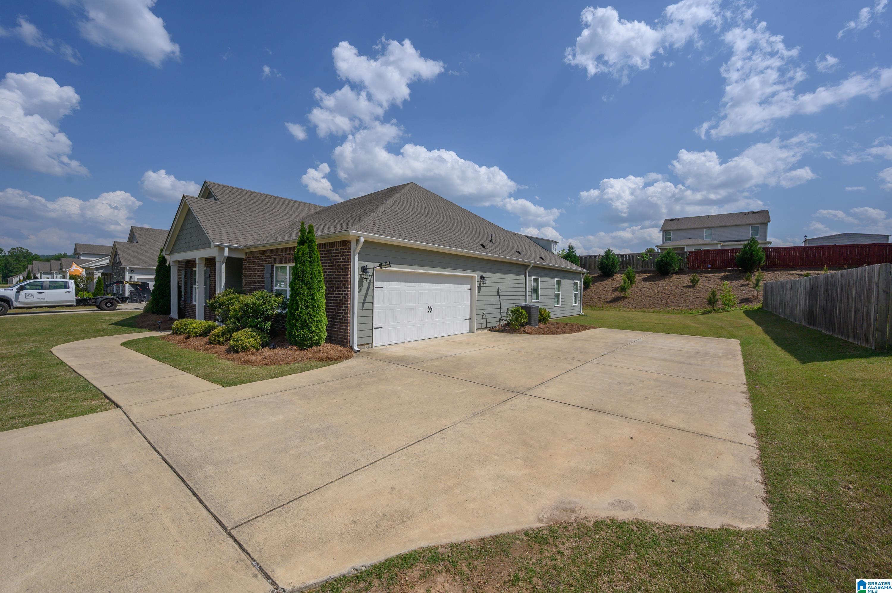 1050 MOUNTAIN LAUREL CIRCLE