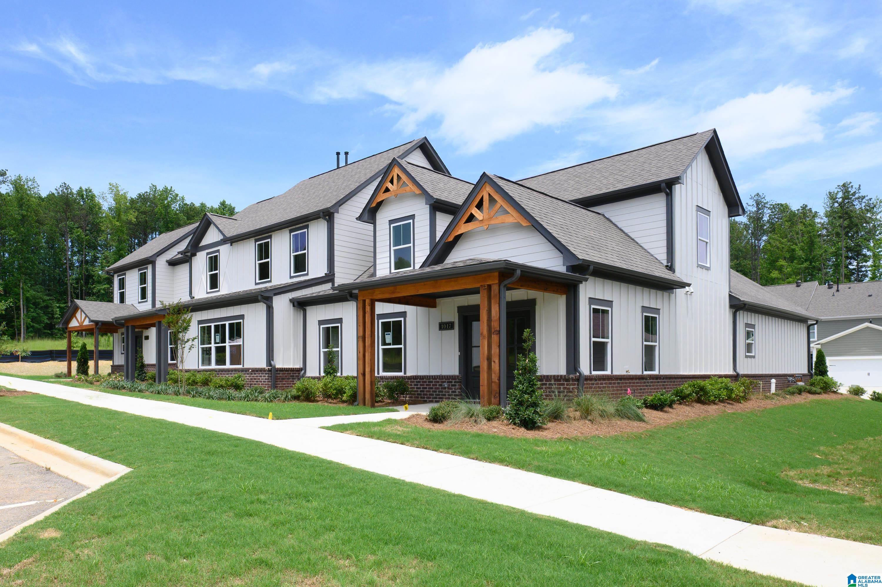 1004 GRAND RIVER BOULEVARD