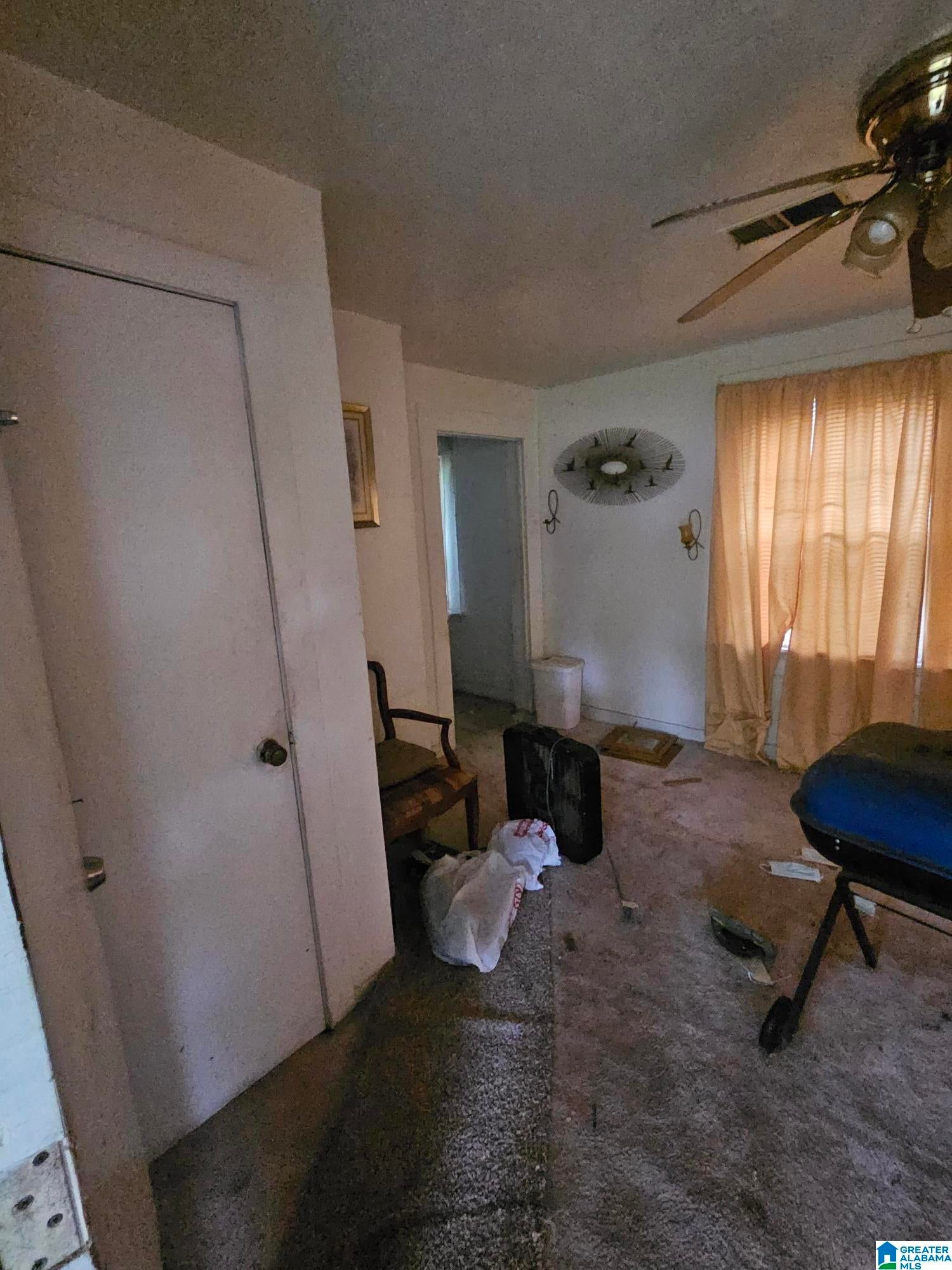 201 37TH AVENUE W