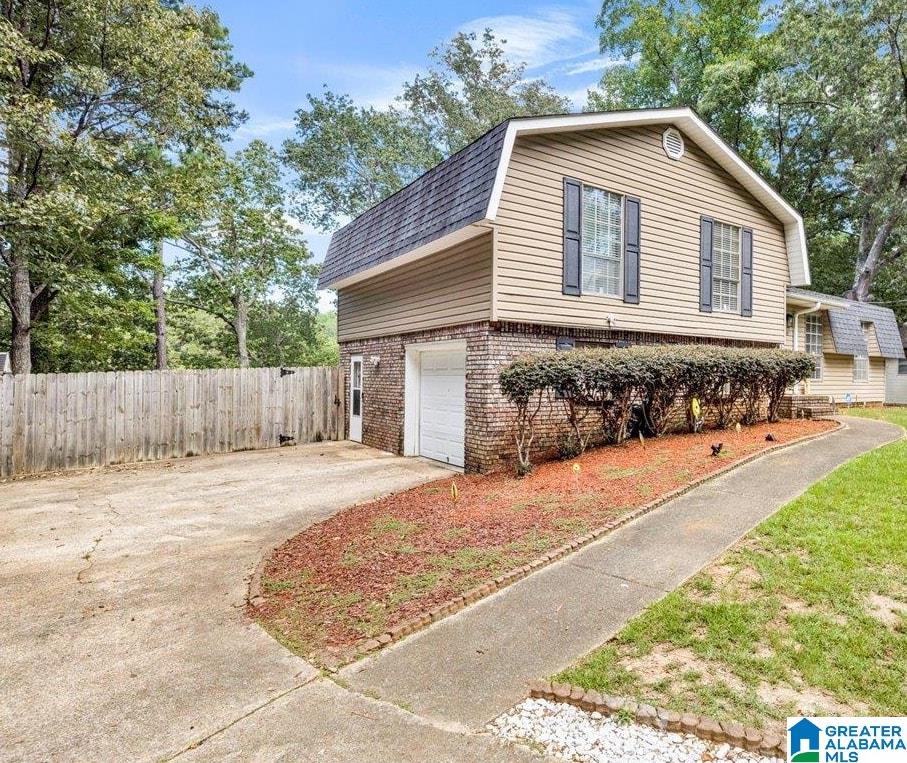 172 SCENIC DRIVE