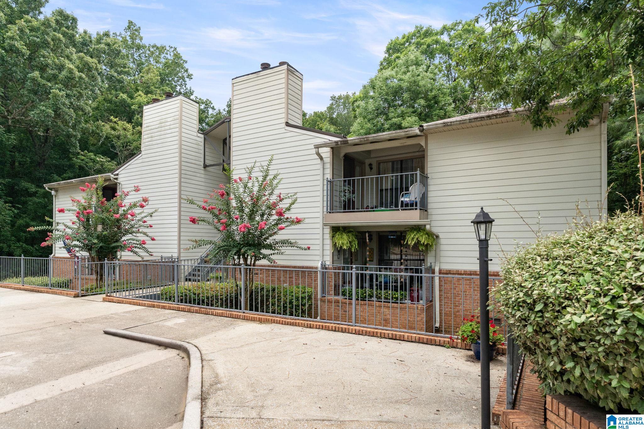 502 GABLES DRIVE 502