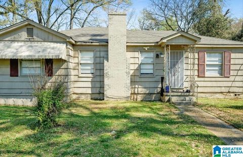 Photo of 745 Meadowbrook Drive, BIRMINGHAM, AL 35215 (MLS # 21448562)