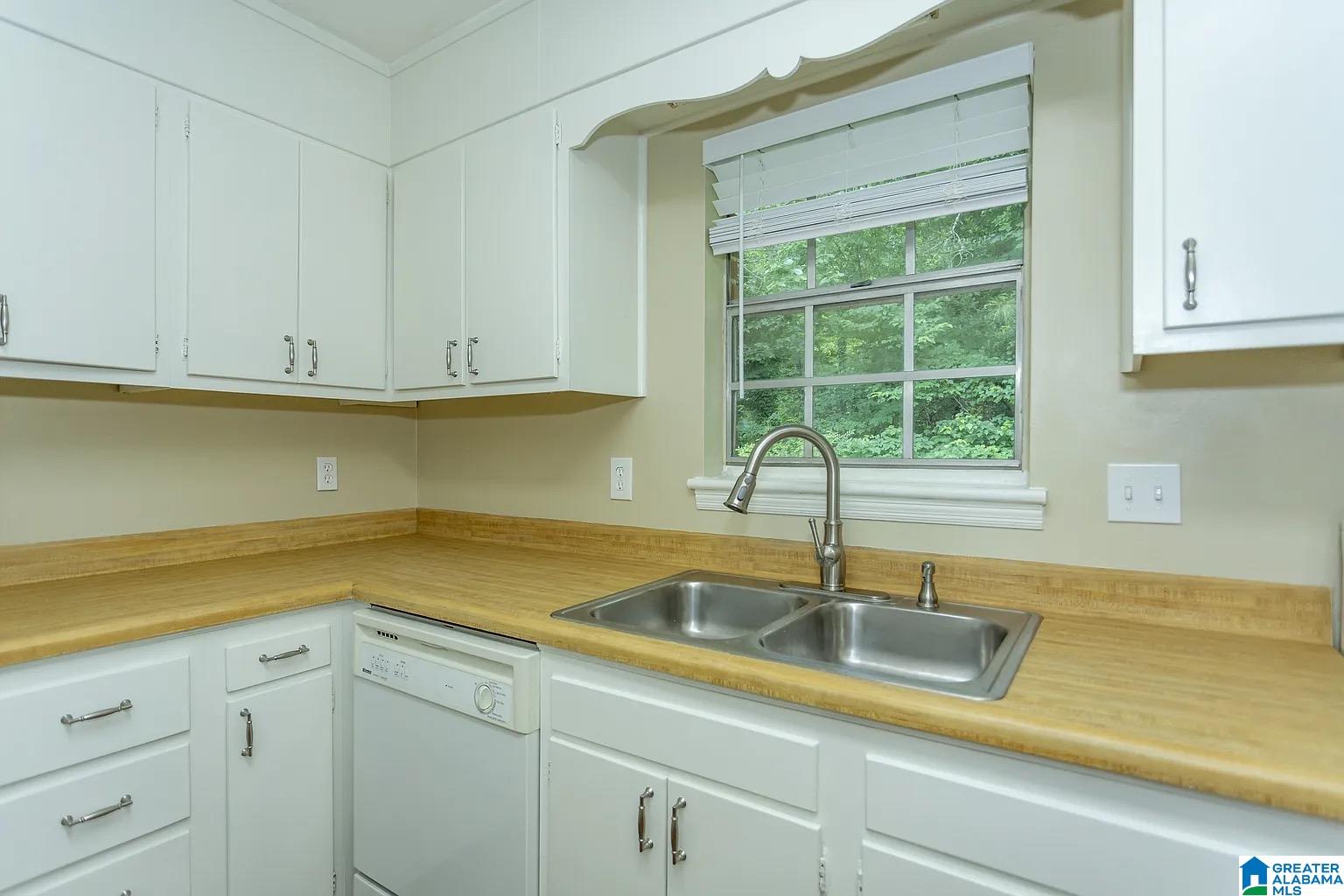 2200 MONTREAT CIRCLE C