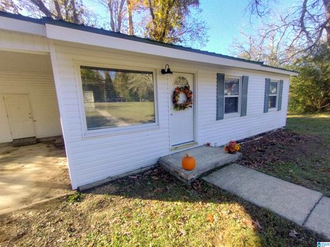 7132 GLASS DRIVE BESSEMER AL 35023