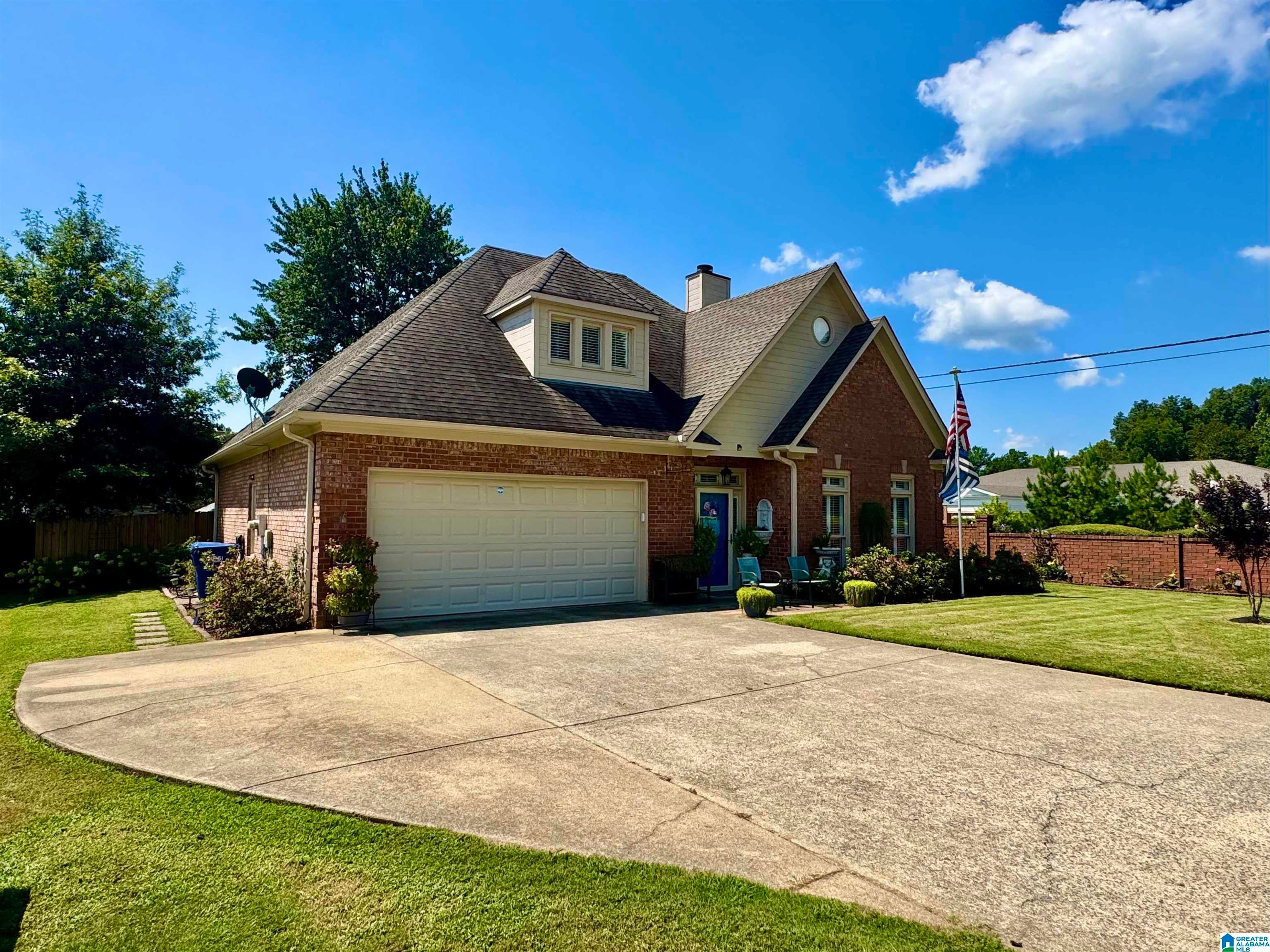 100 OAK MEADOW LANE