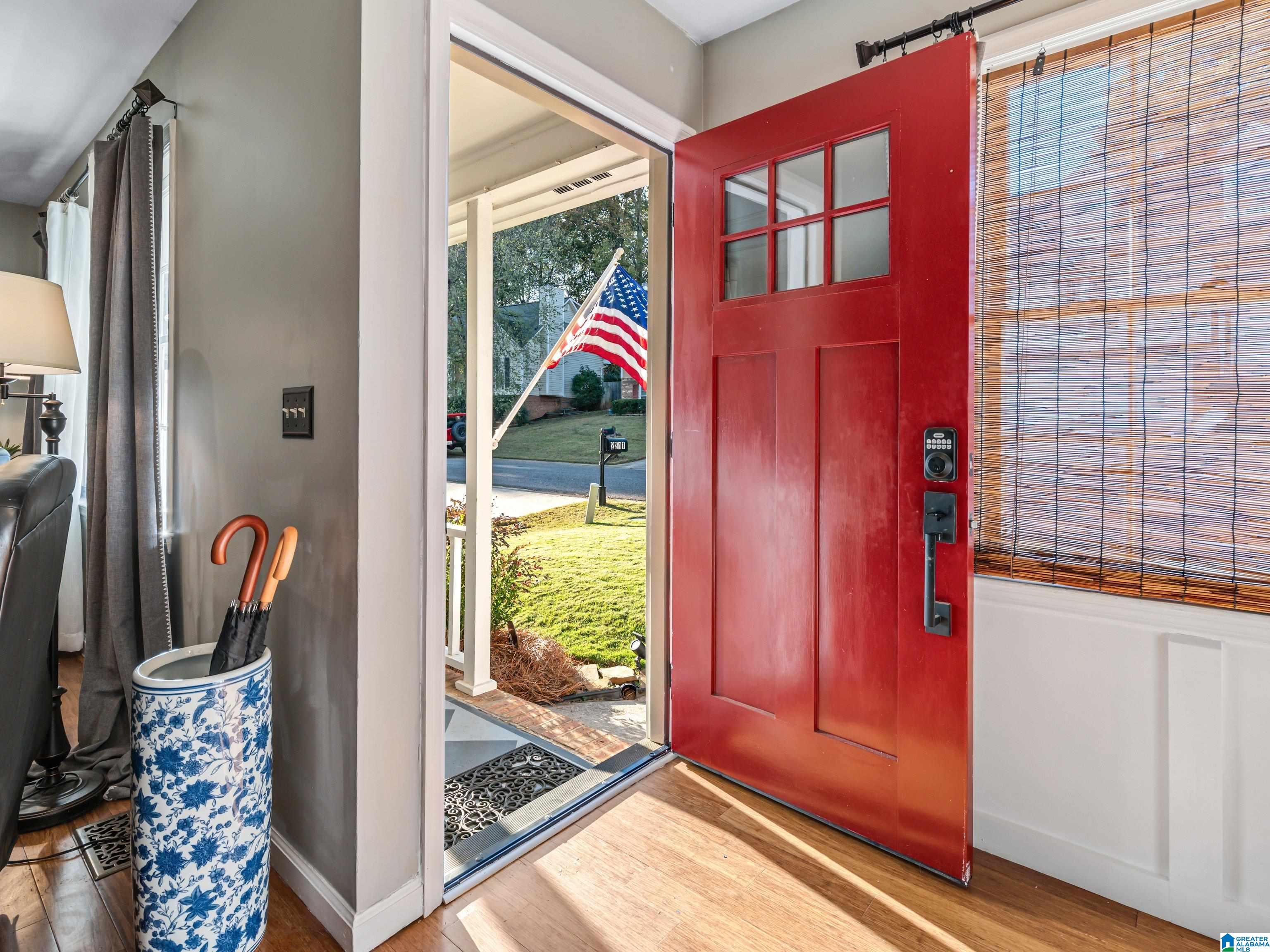 2209 WILLIAMSBURG DRIVE