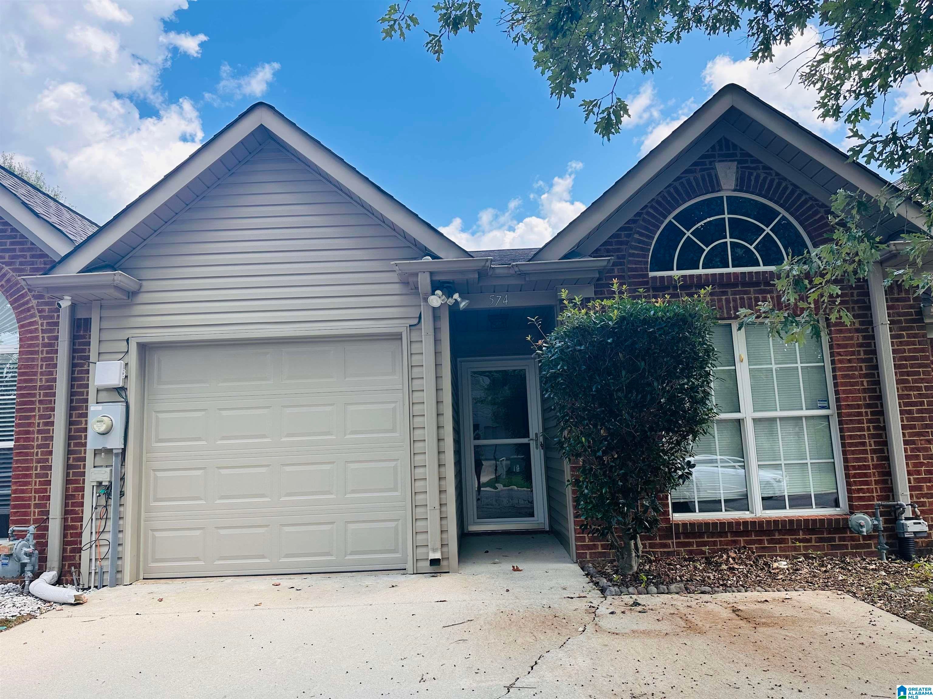 574 CAHABA MANOR DRIVE