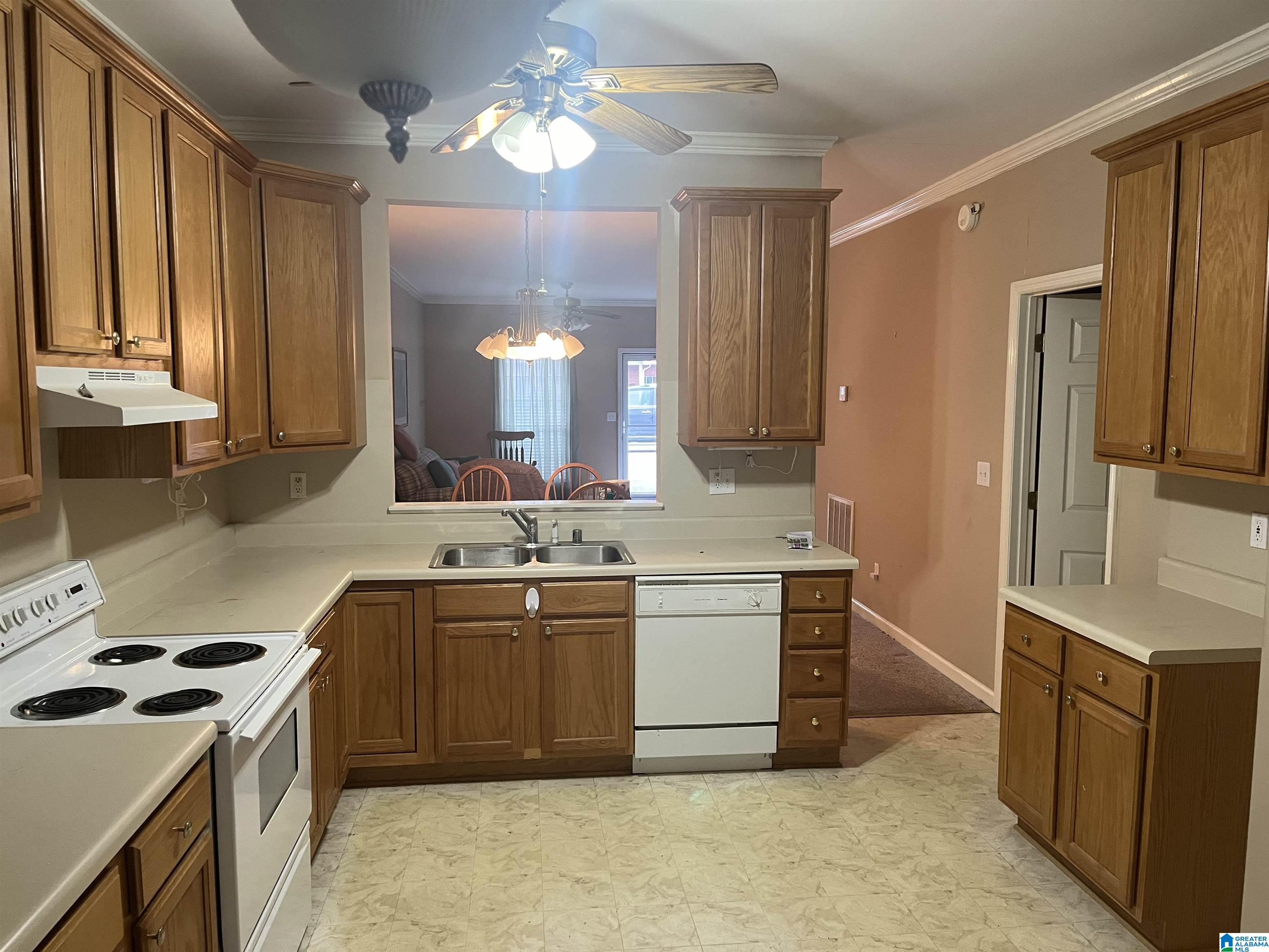 1818 COPPERFIELD LANE NW