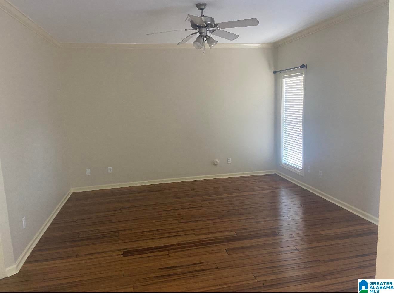 2064 QUEENS COURT - Photo 3