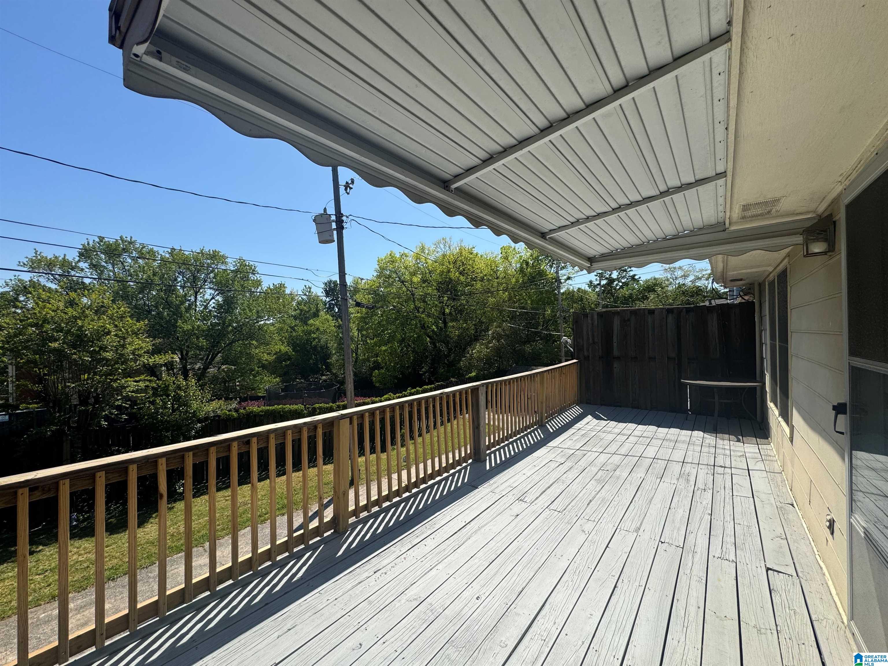 236 WOODBURY LANE