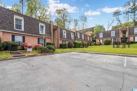 Photo of 151 Old Montgomery Highway #B, BIRMINGHAM, AL 35216 (MLS # 21448677)