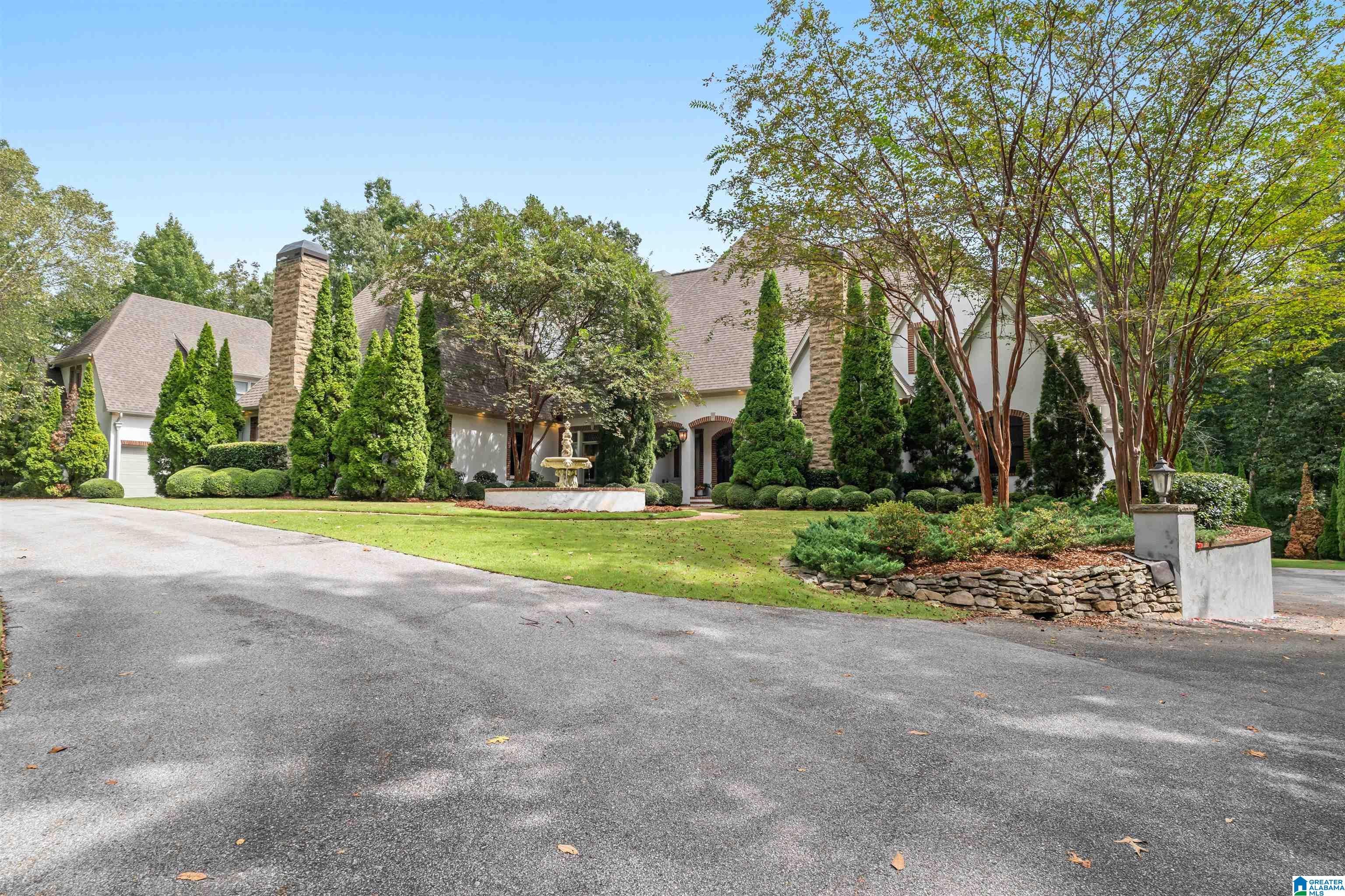 9 MONTAGEL WAY