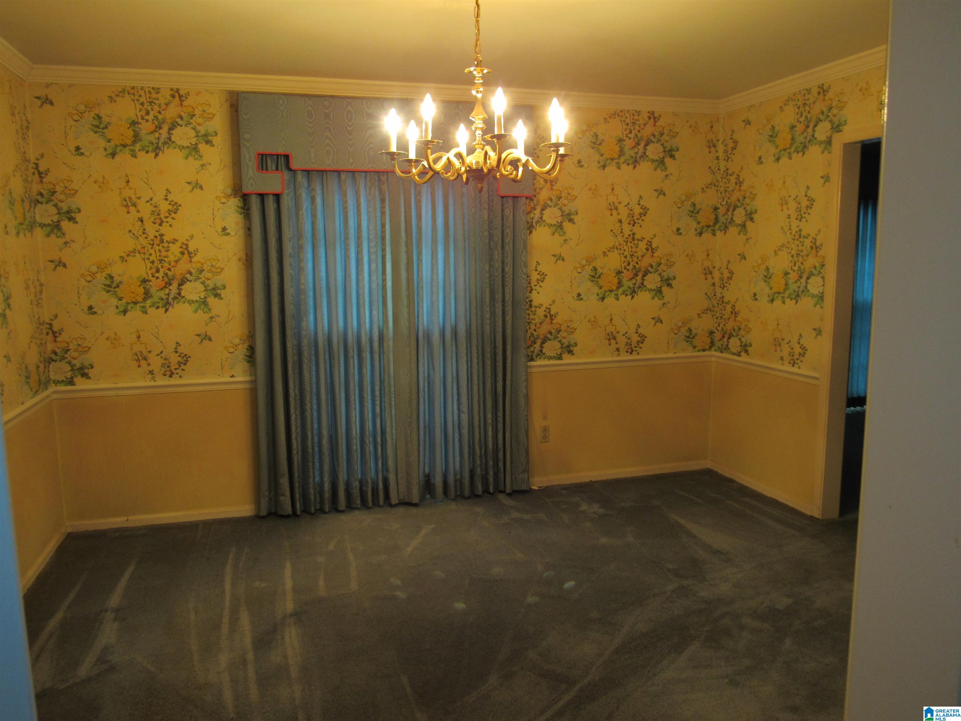 4040 ROYAL OAK COURT