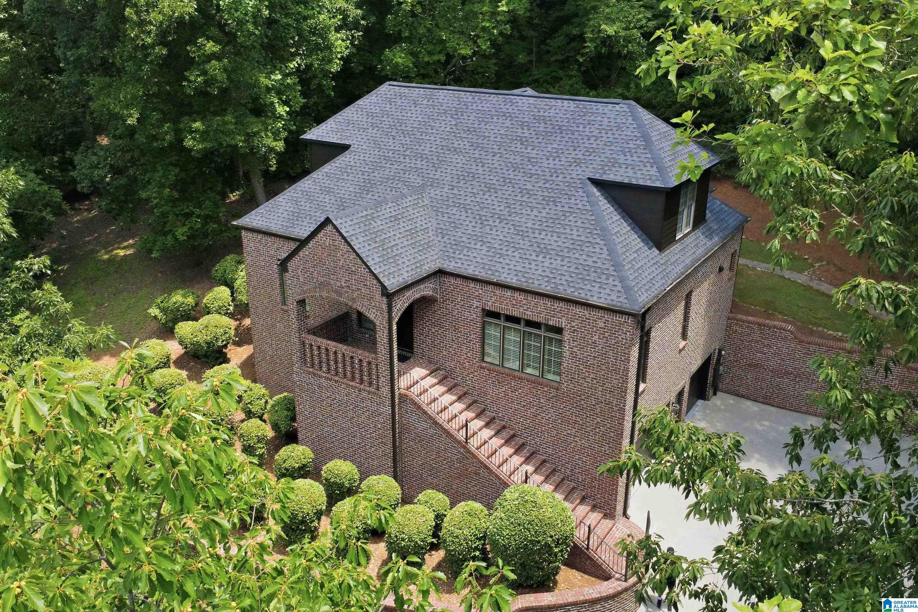 911 VELMONT LANE