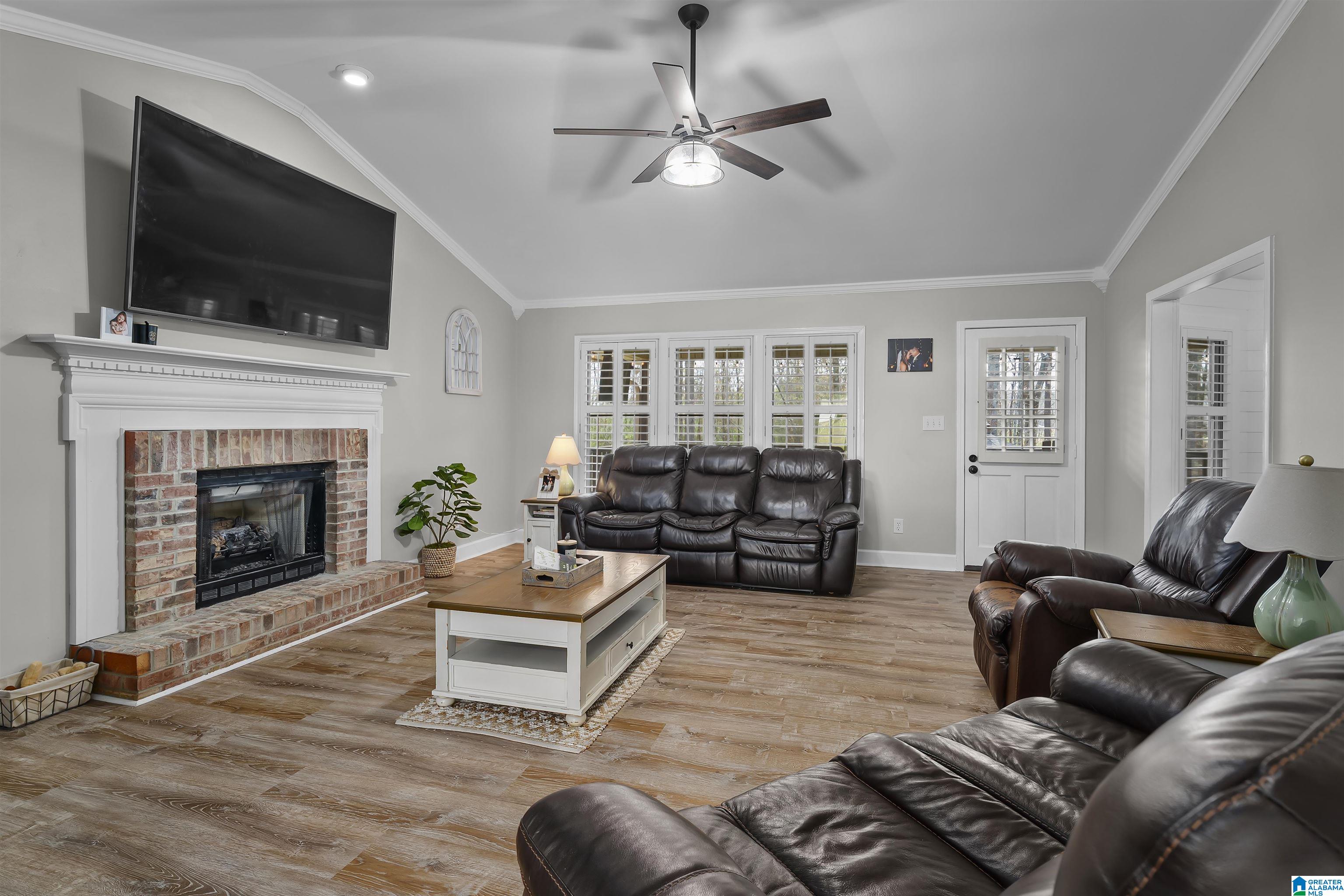 424 MATTHEWS DRIVE