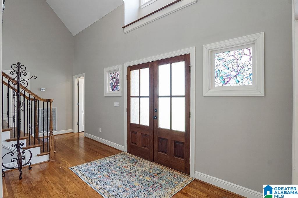212 WOODRIDGE DRIVE